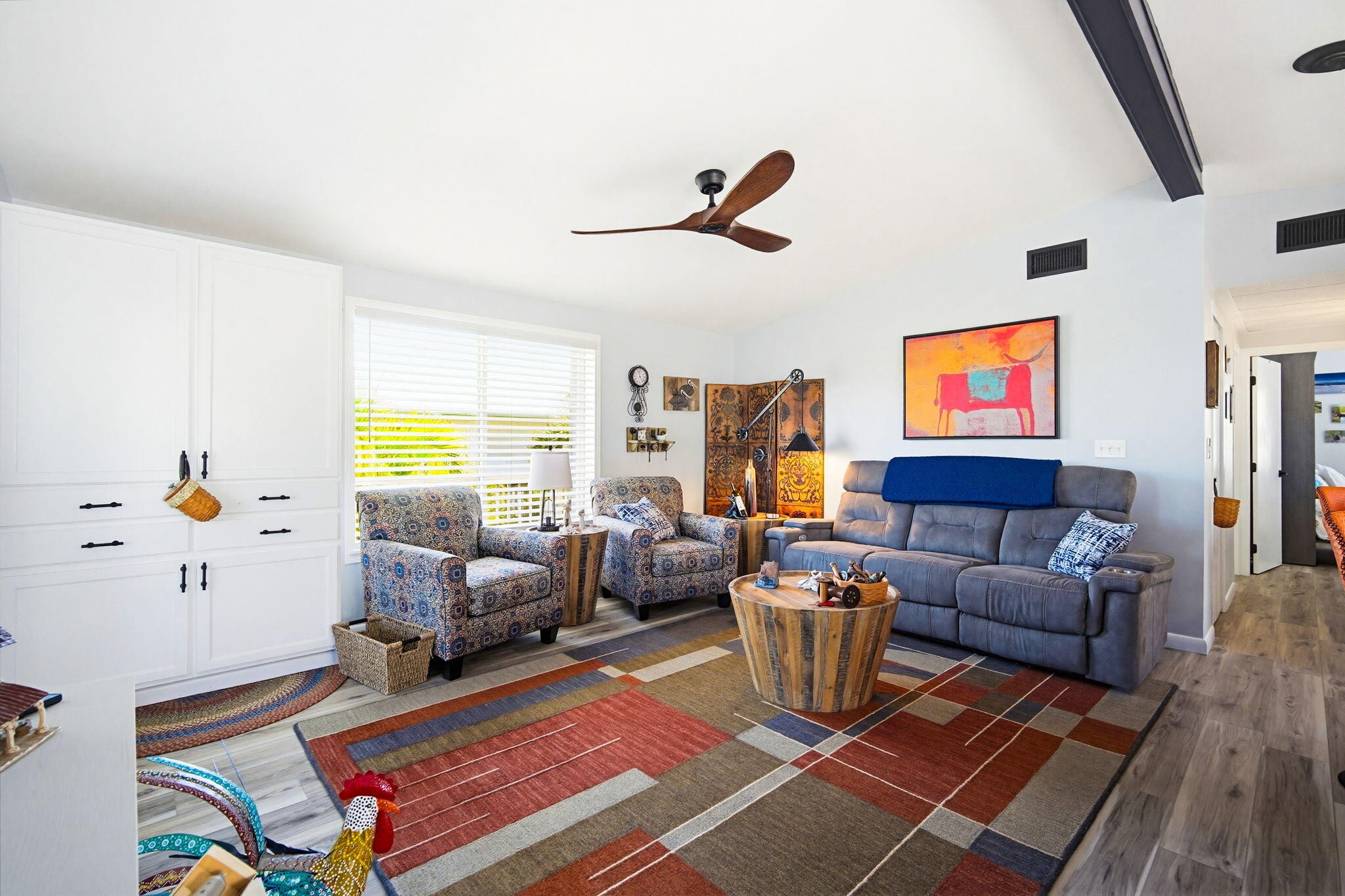 3674 S Seas Street Property Photo 6