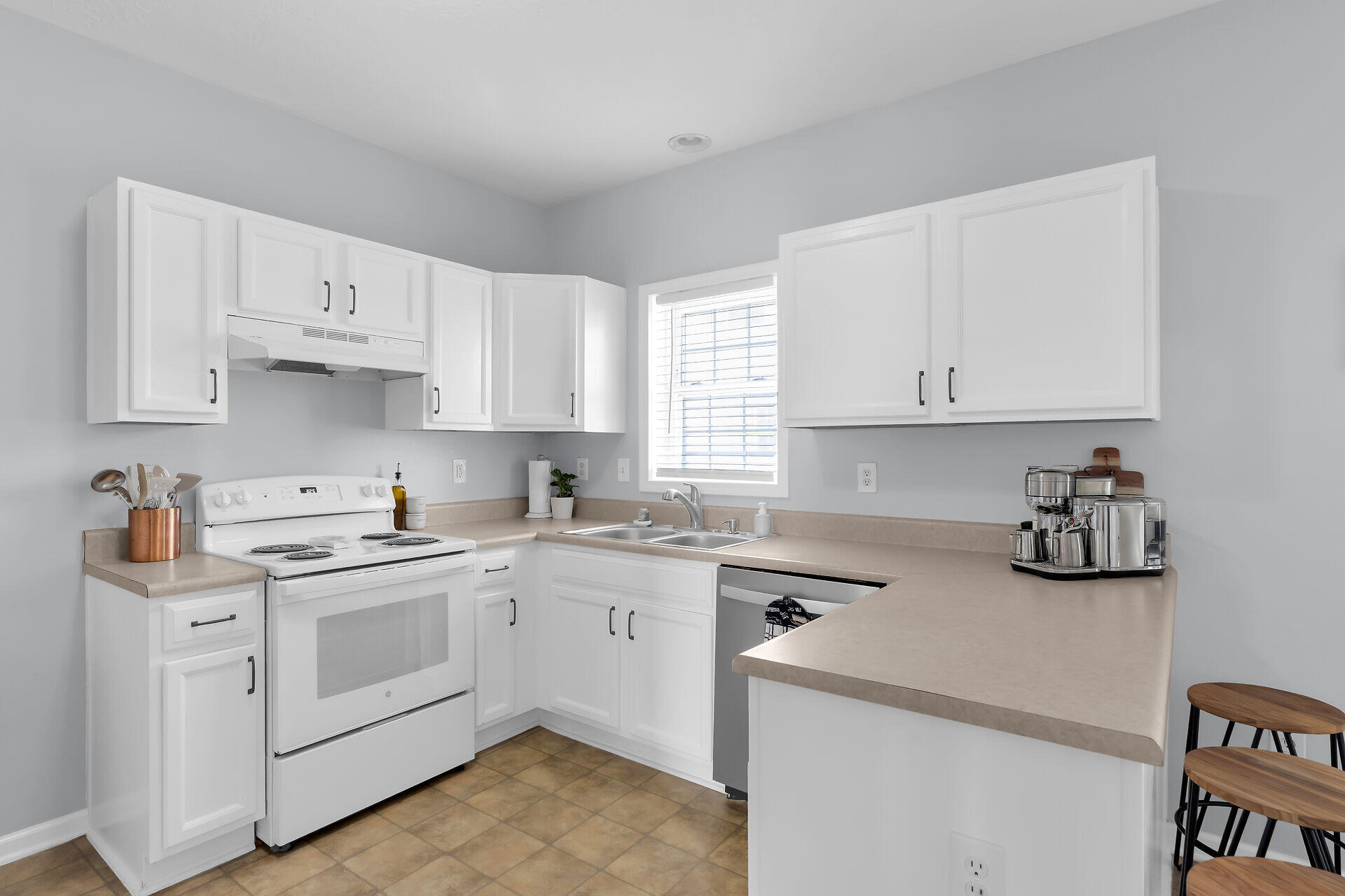 325 25th Street Property Photo 12