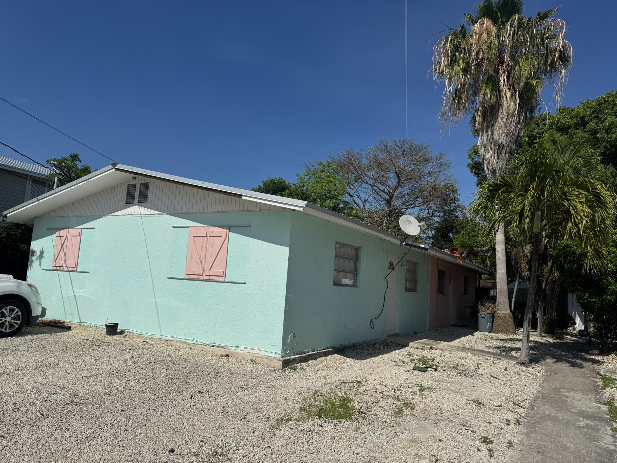250 66th Street Property Photo 4