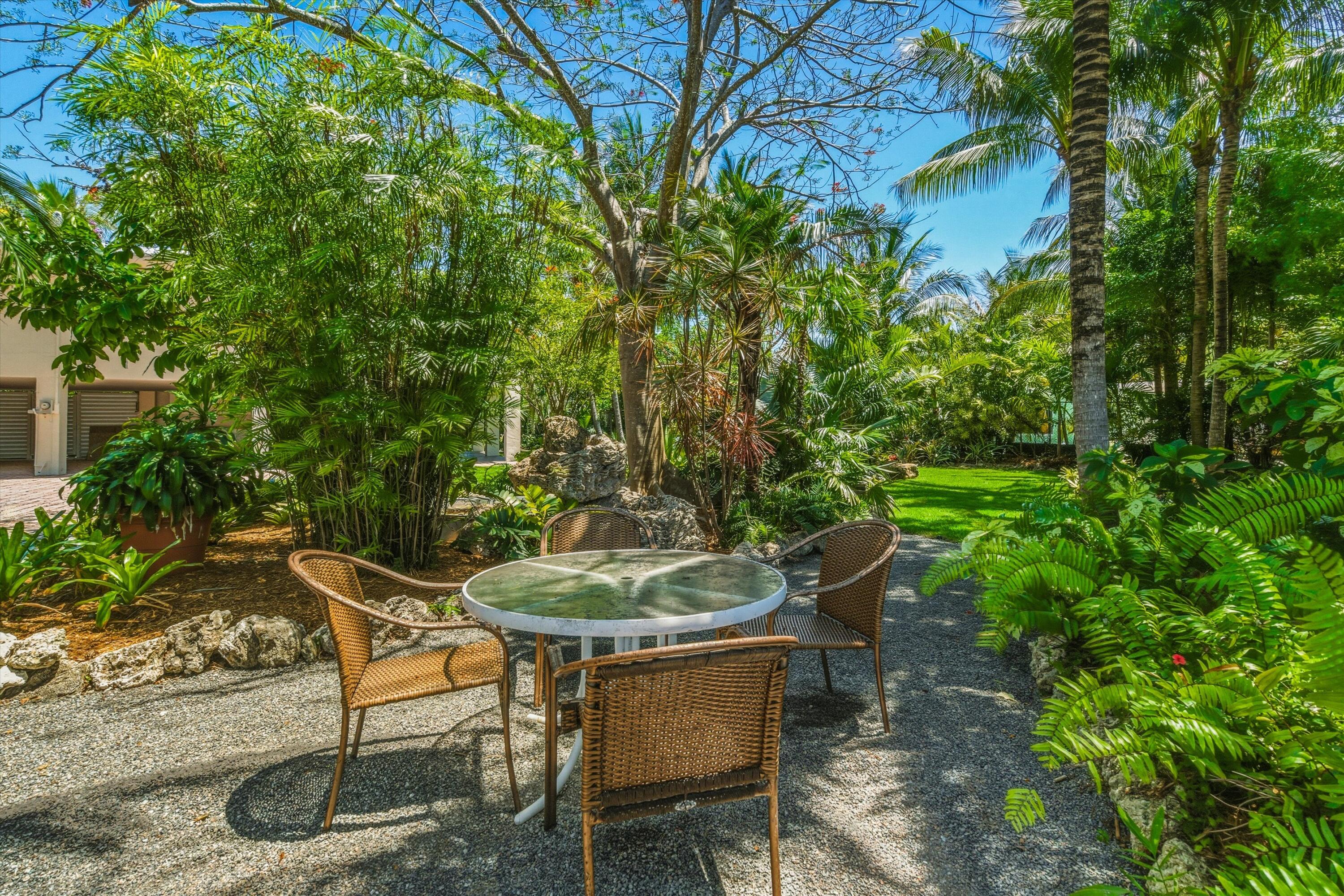 123 Venetian Way Property Photo 15