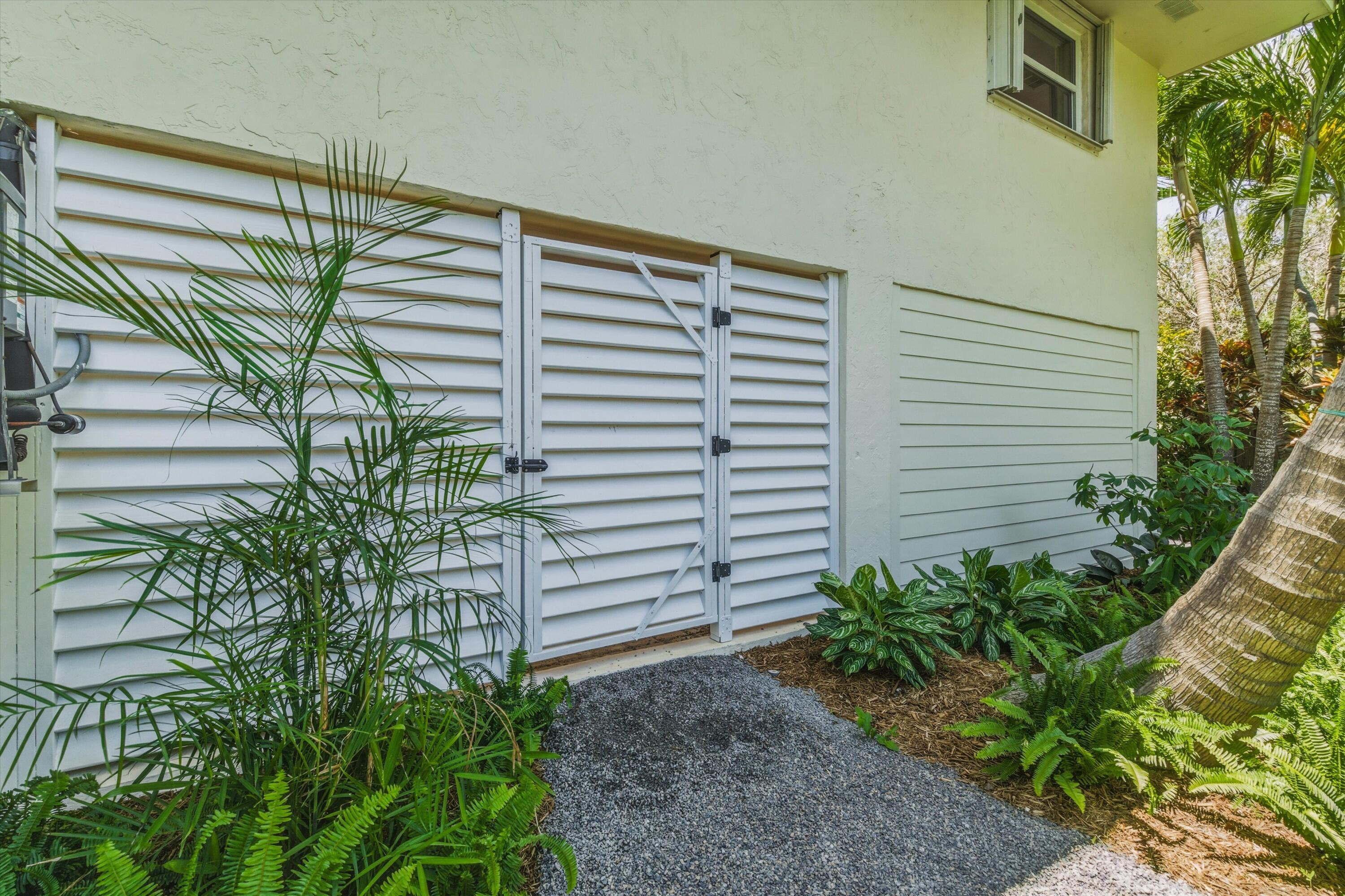 123 Venetian Way Property Photo 19