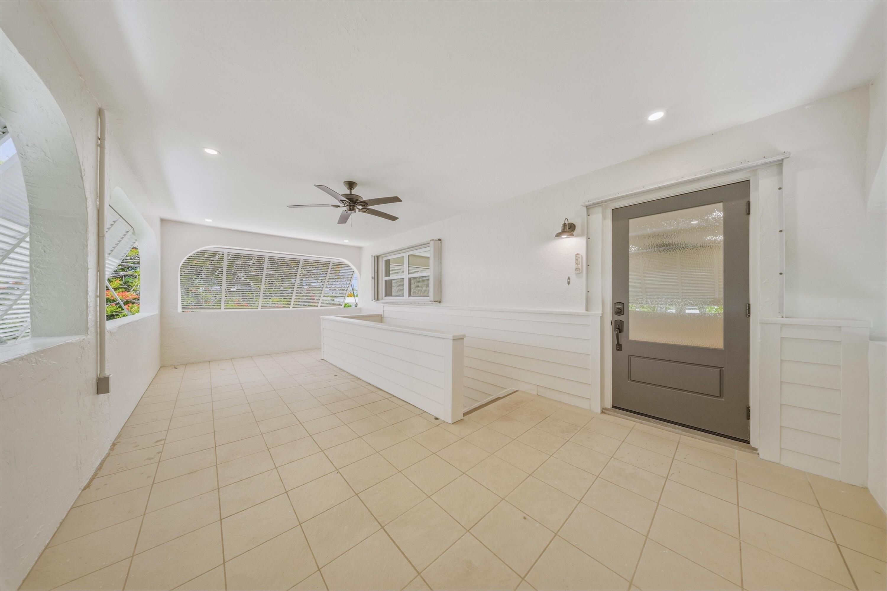 123 Venetian Way Property Photo 25