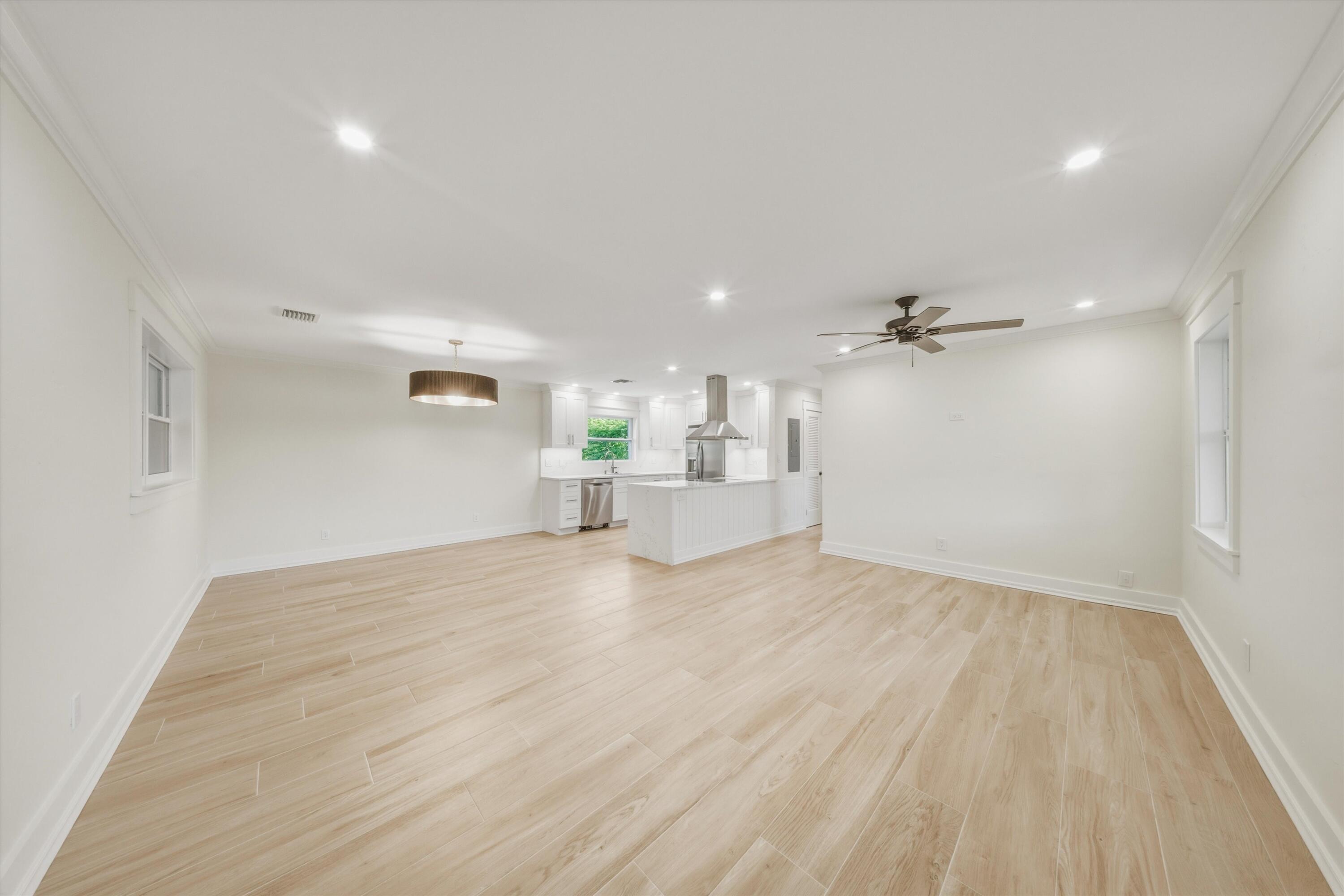 123 Venetian Way Property Photo 30