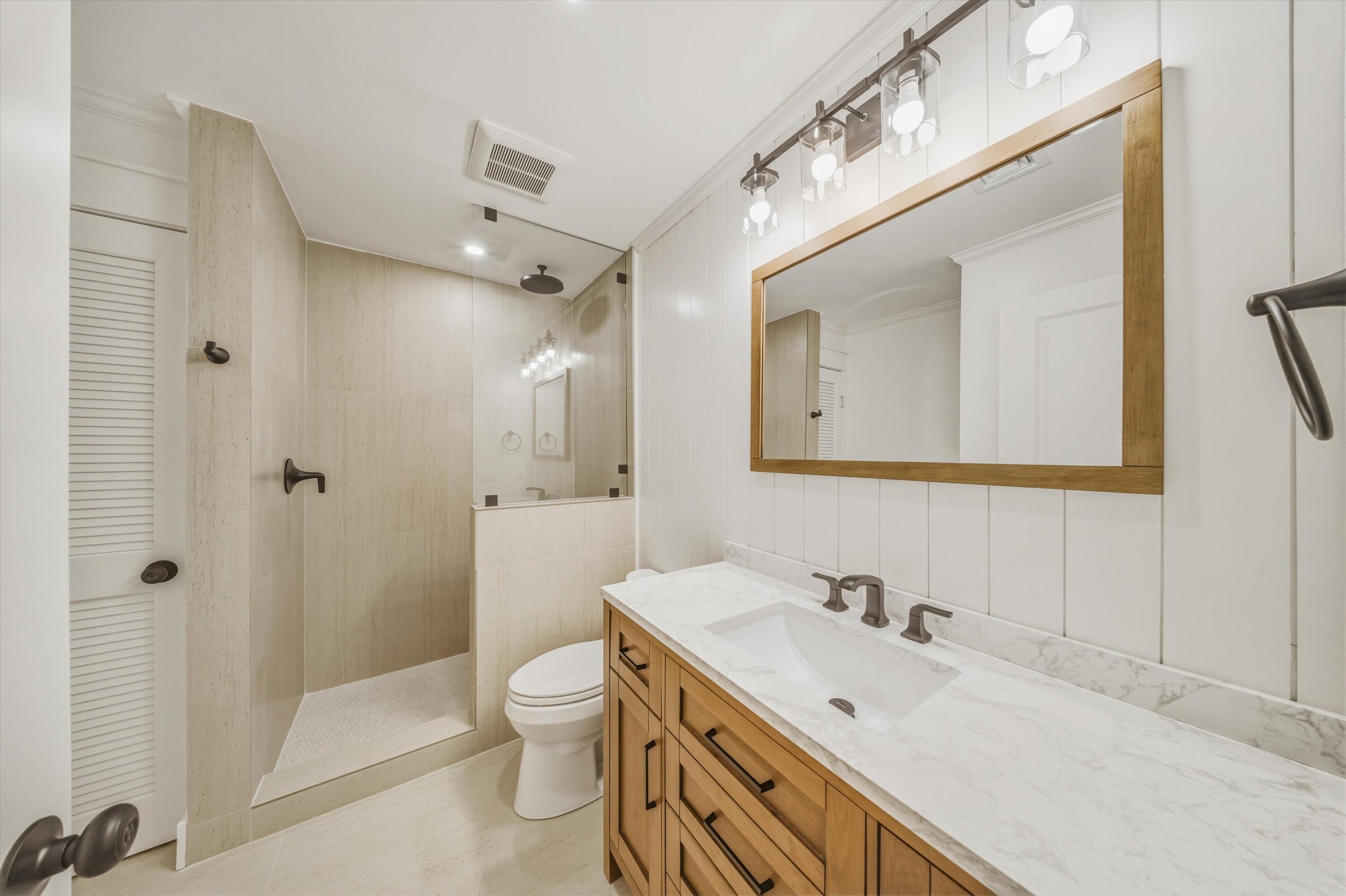 123 Venetian Way Property Photo 38
