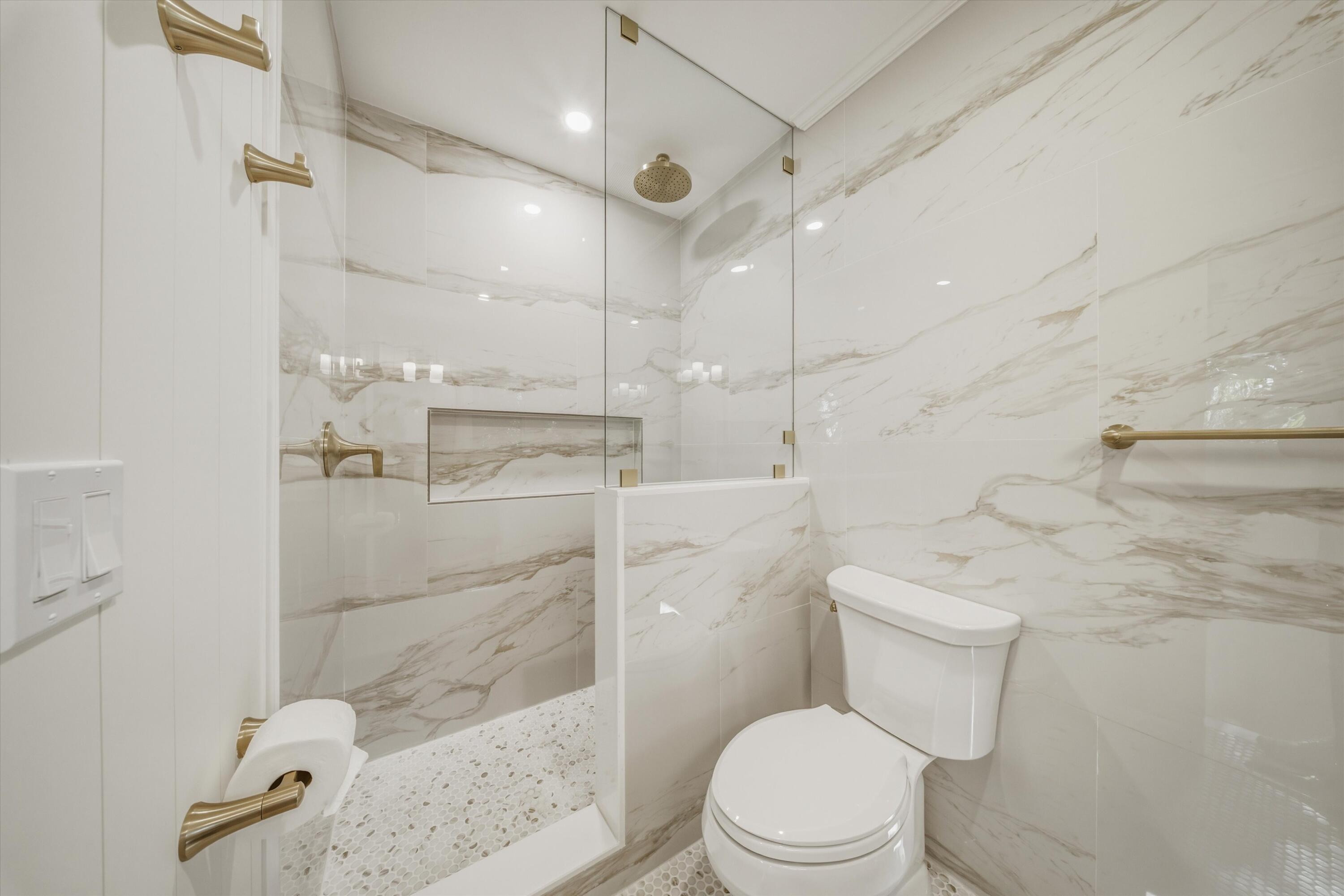 123 Venetian Way Property Photo 47