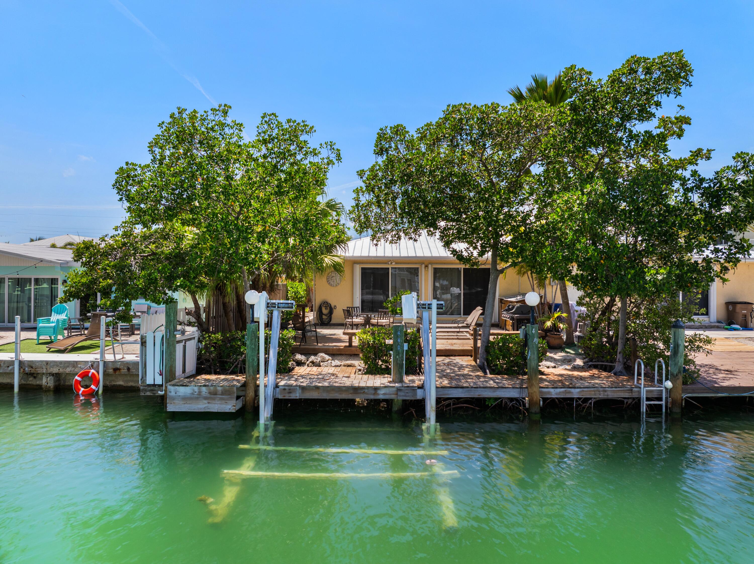 440 9th Street Property Photo 4