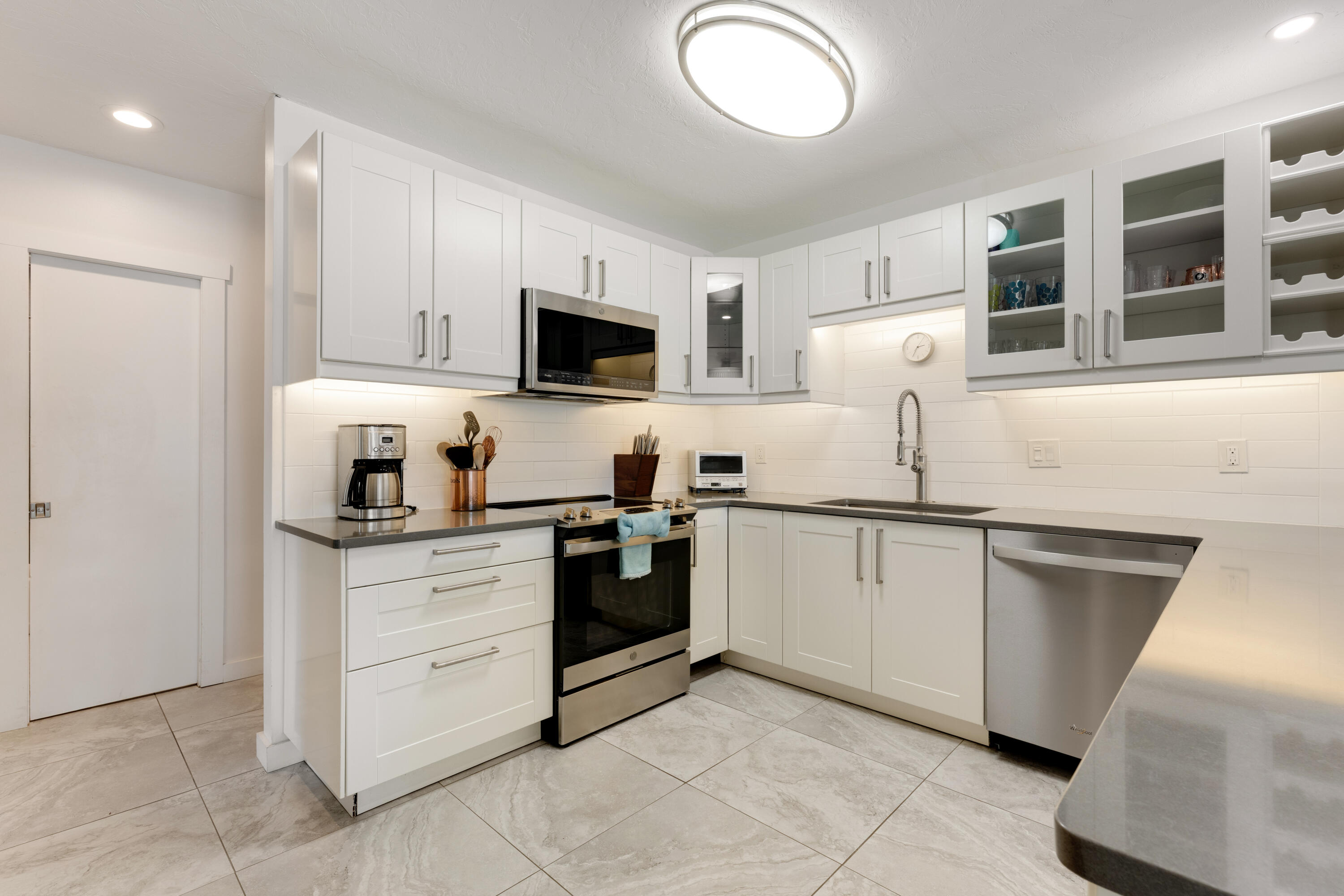 440 9th Street Property Photo 12