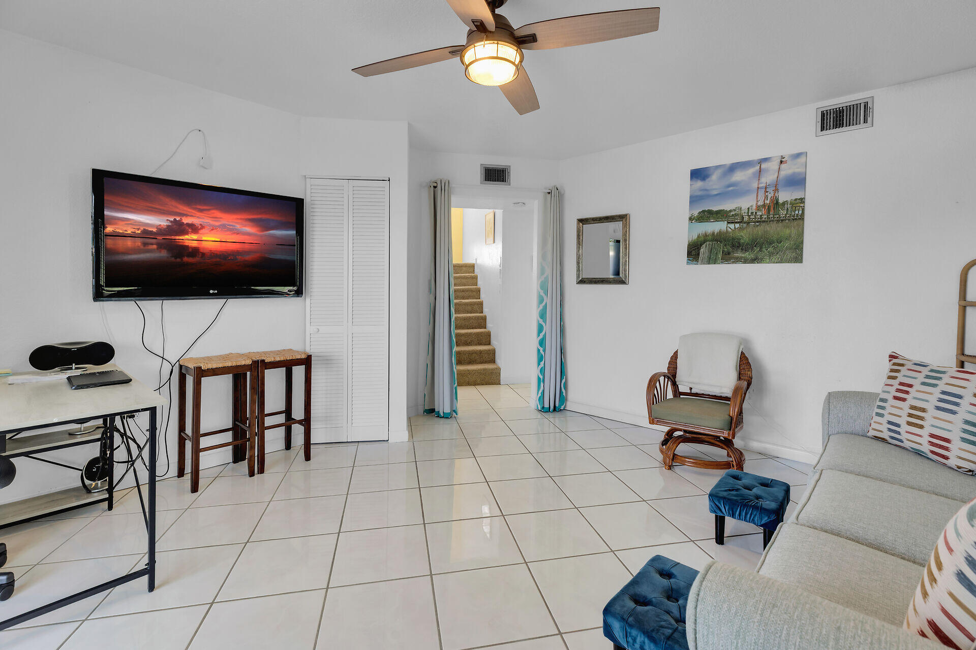 19 Park Drive Property Photo 8