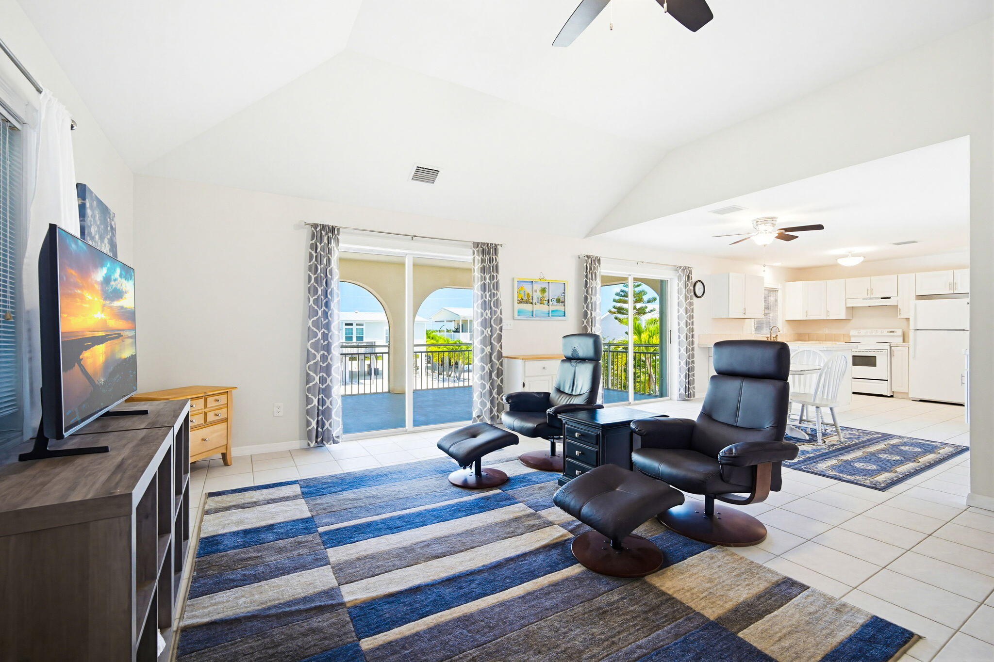 17286 Jamaica Lane Property Photo 6