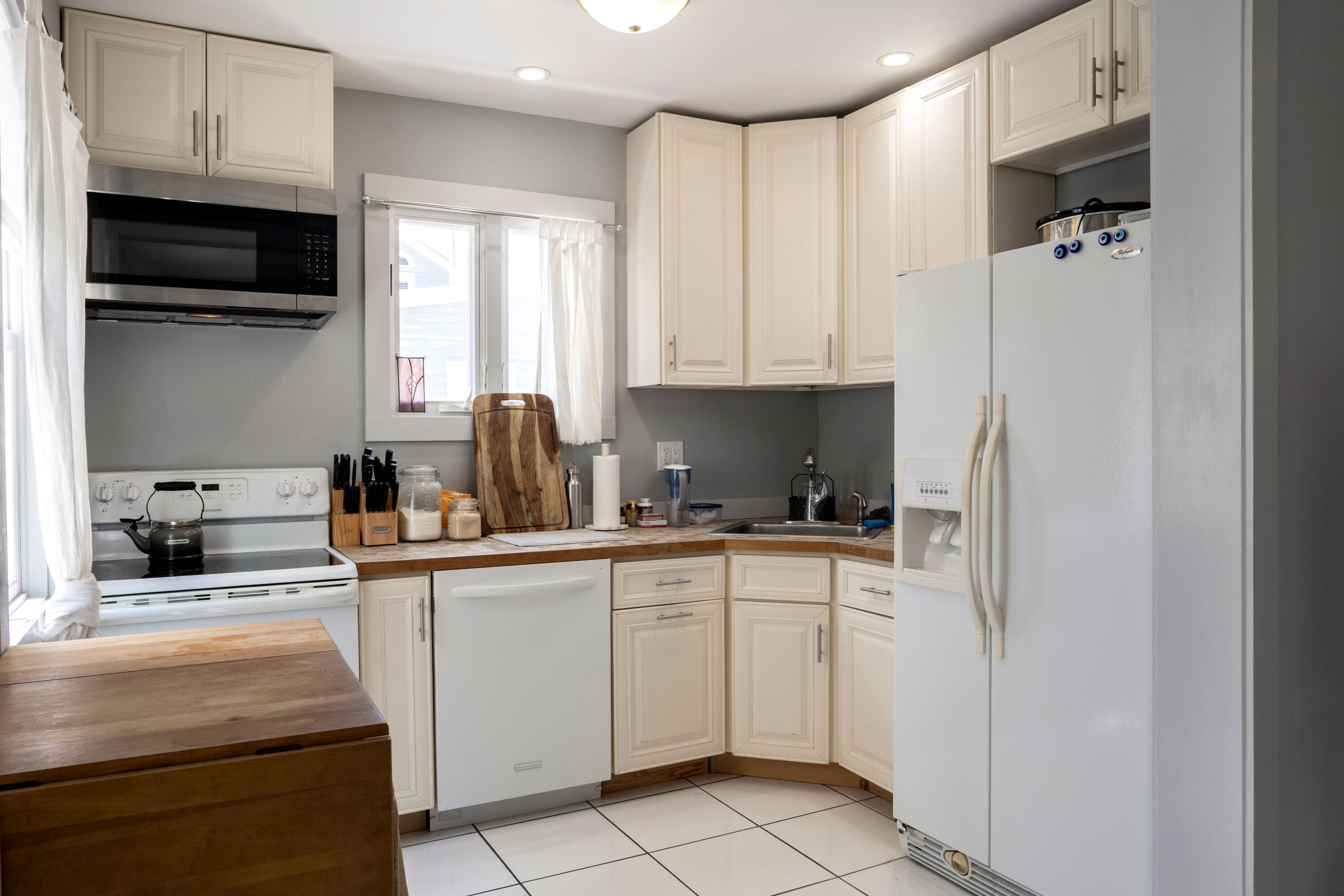 800 Elizabeth Street Property Photo 7