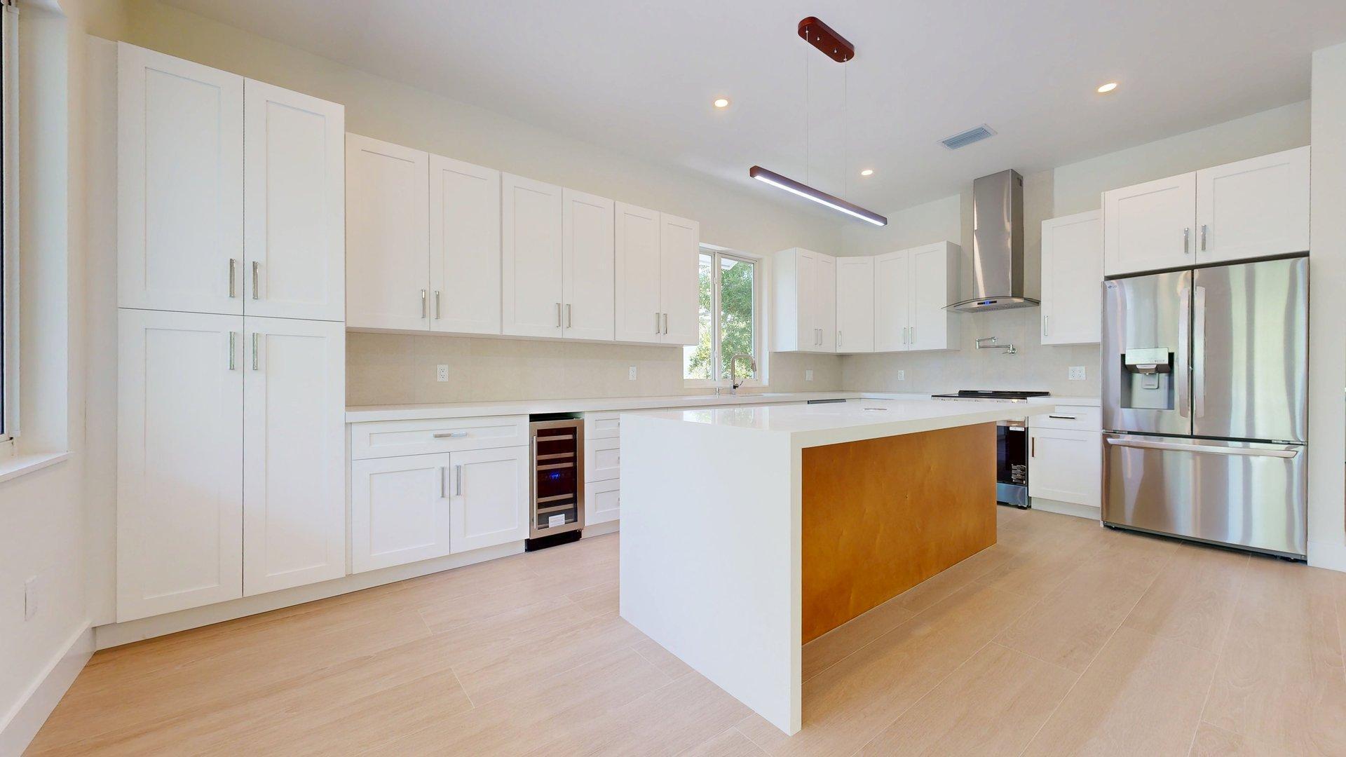 1025 Snapper Lane Property Photo 4