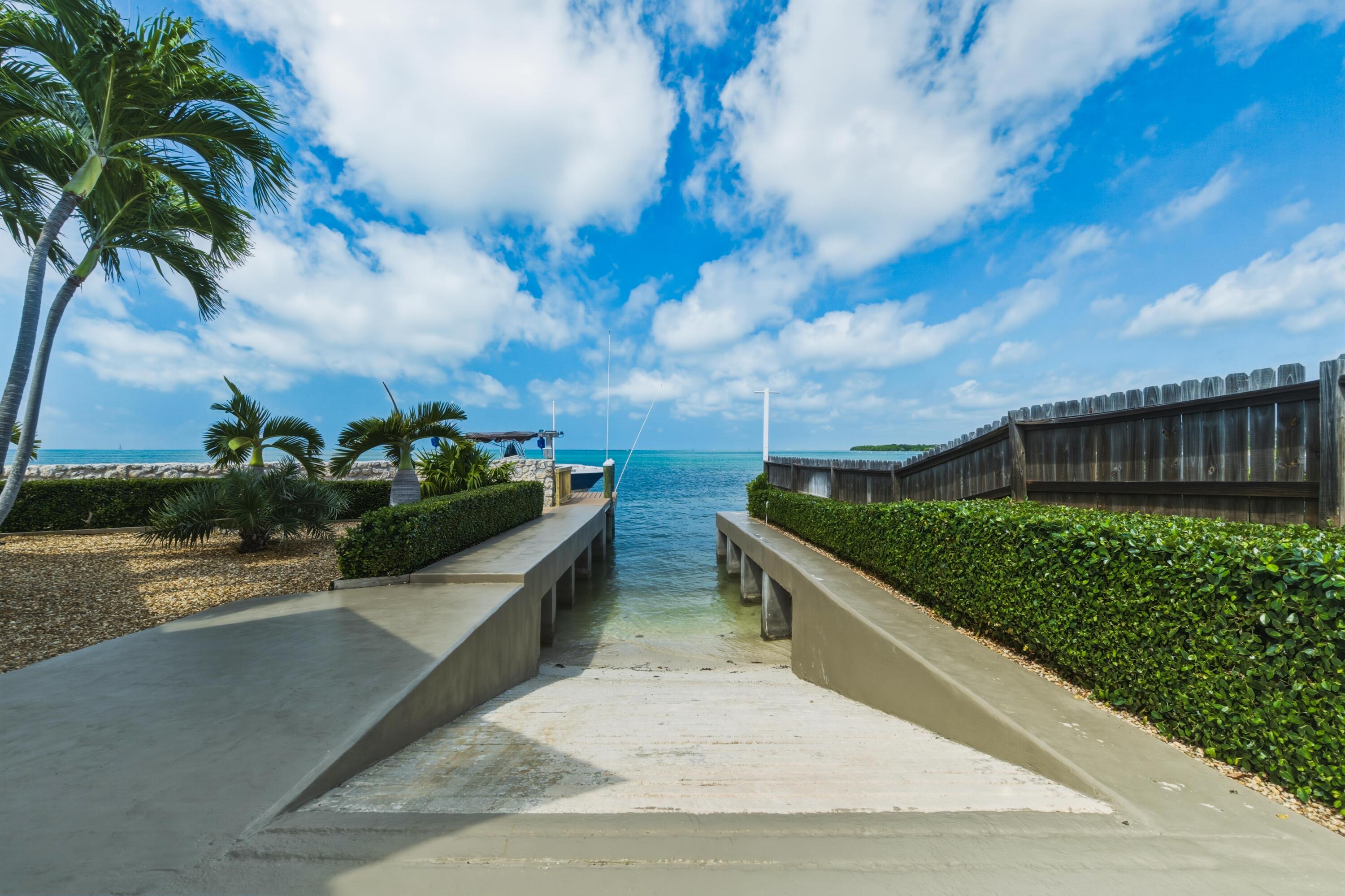 23 Treasure Road Property Photo 32