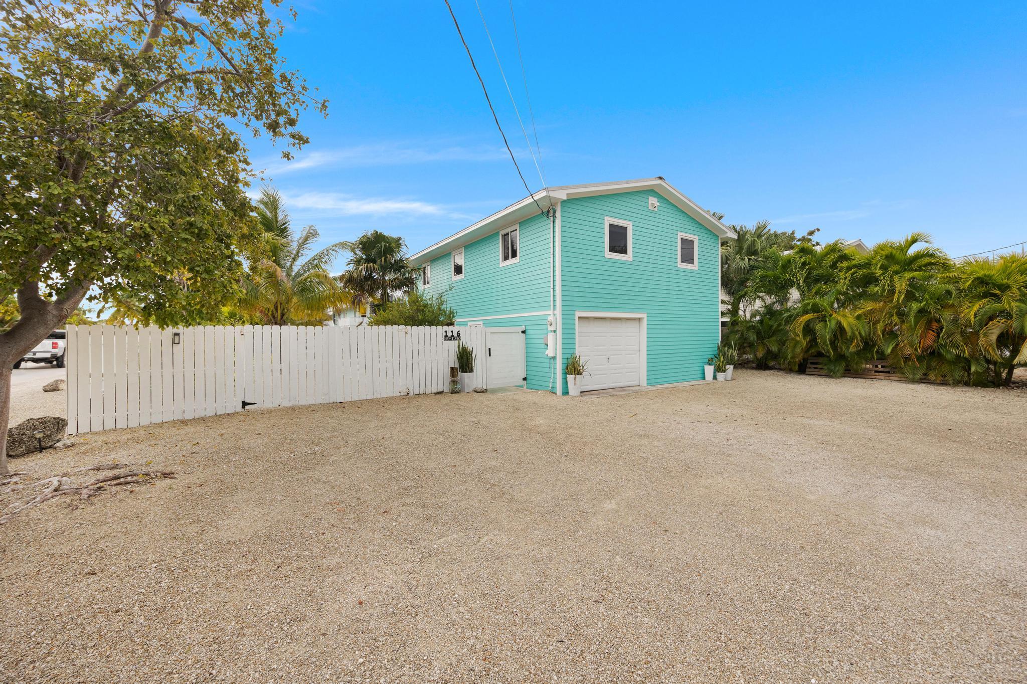116 Spanish Main Drive Property Photo 7