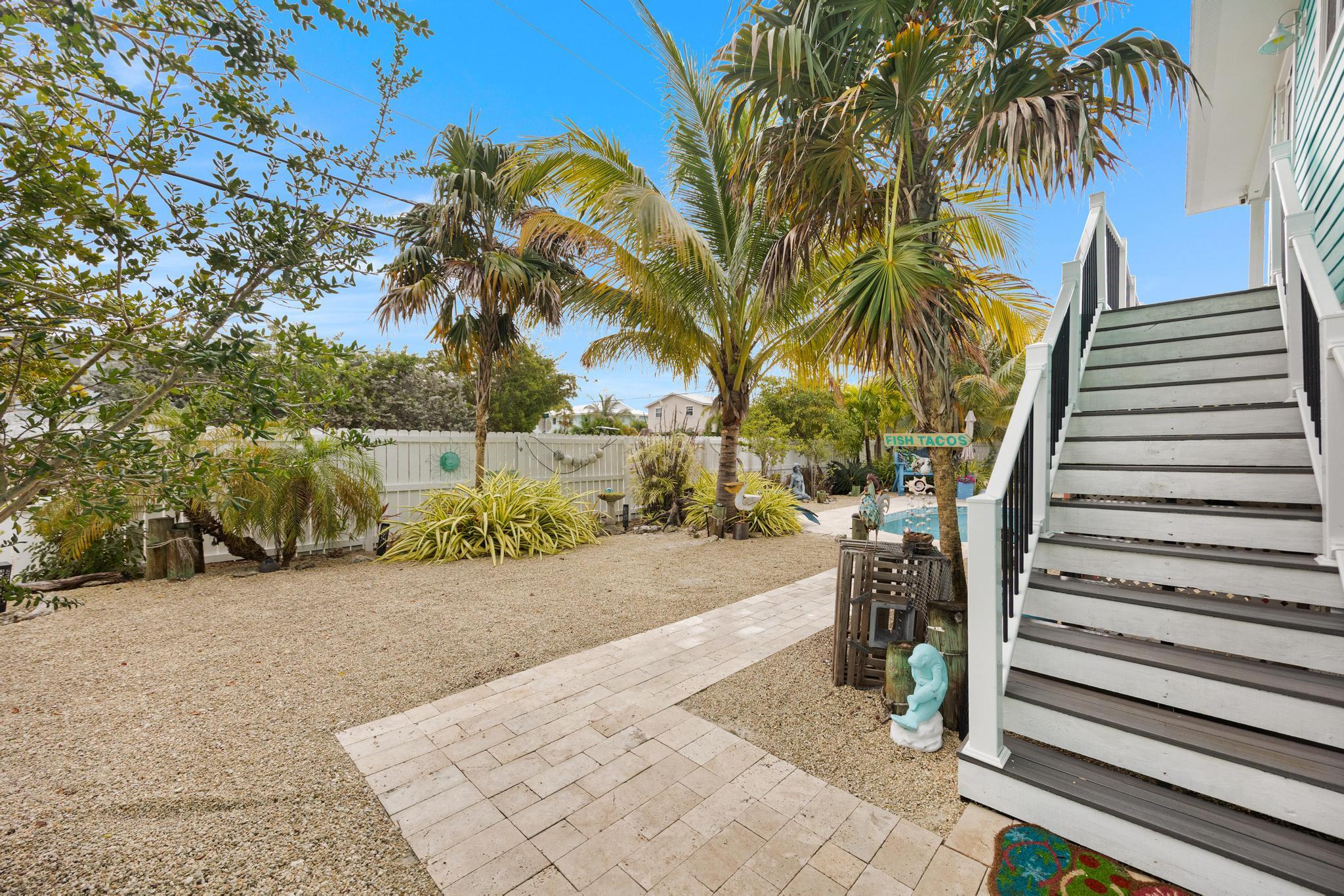 116 Spanish Main Drive Property Photo 14