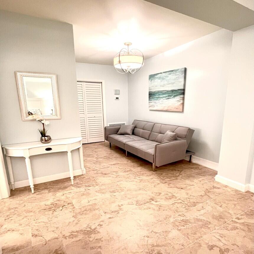 17 Pompano Avenue Property Photo 8