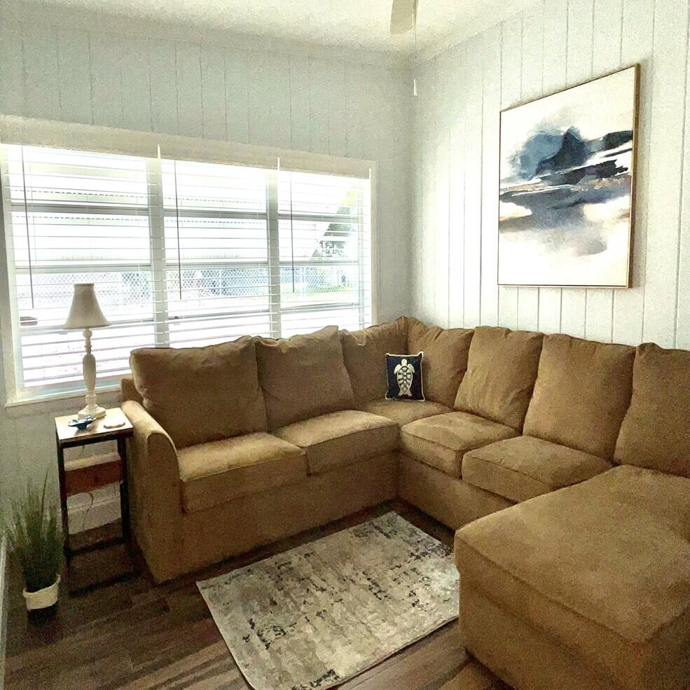 17 Pompano Avenue Property Photo 23