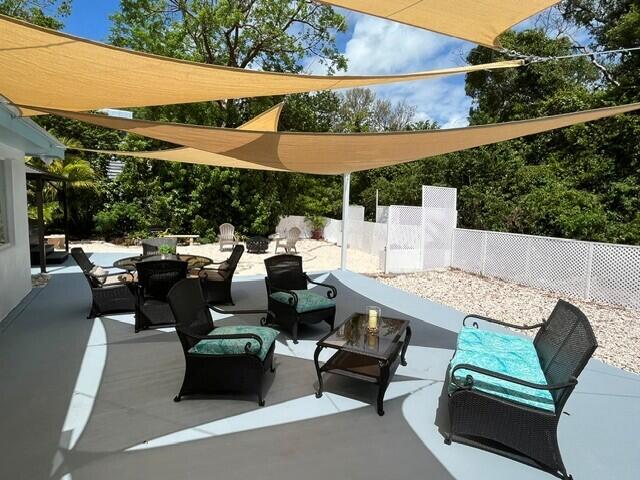 17 Pompano Avenue Property Photo 33