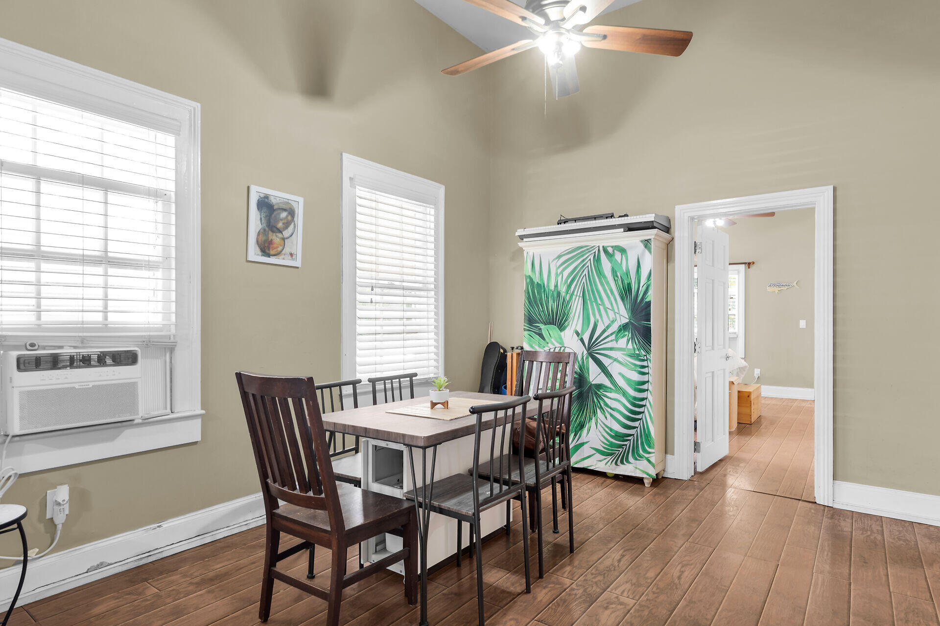 1104 Truman Avenue Property Photo 6