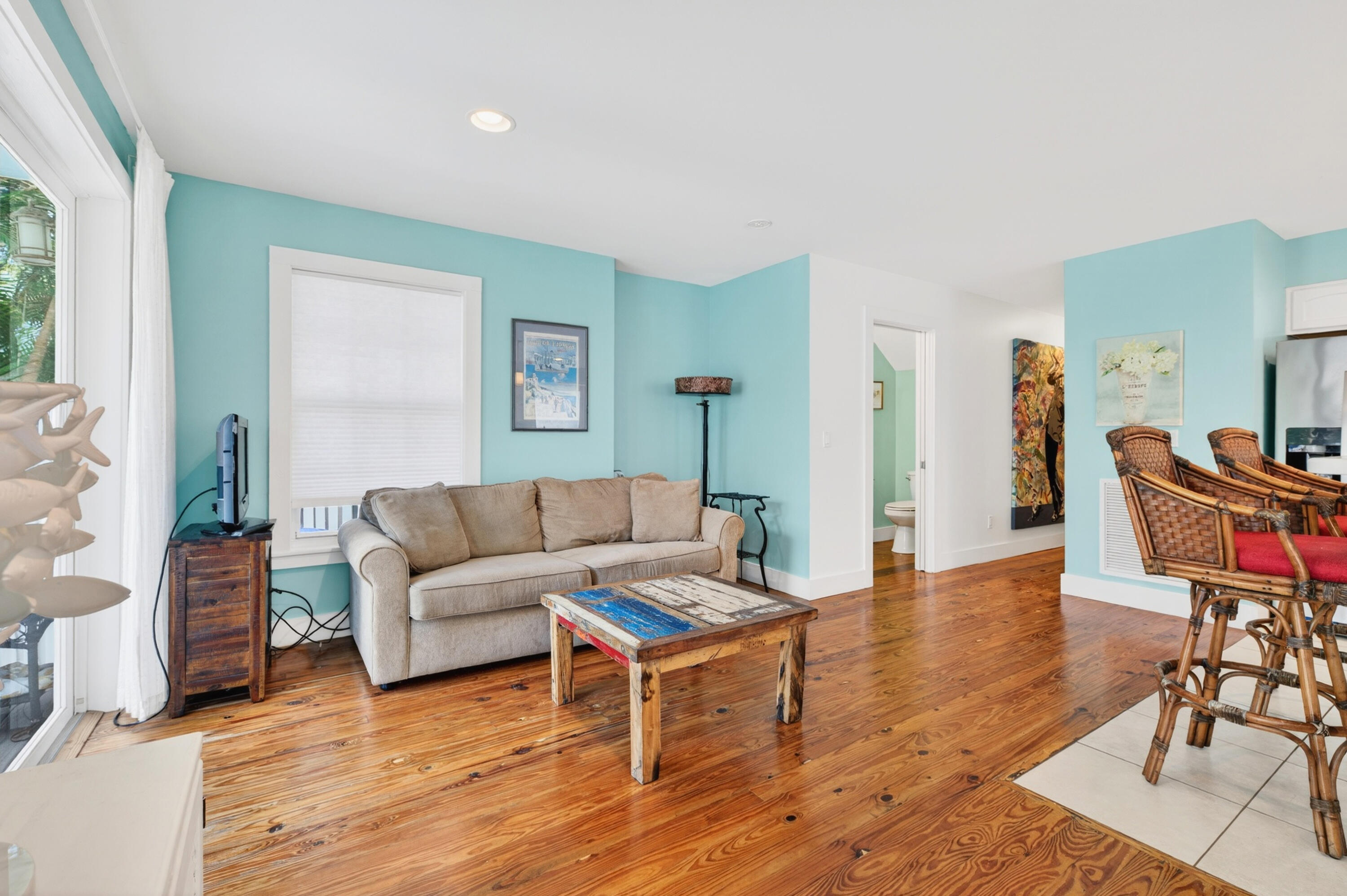 606 Grinnell Street Property Photo 6