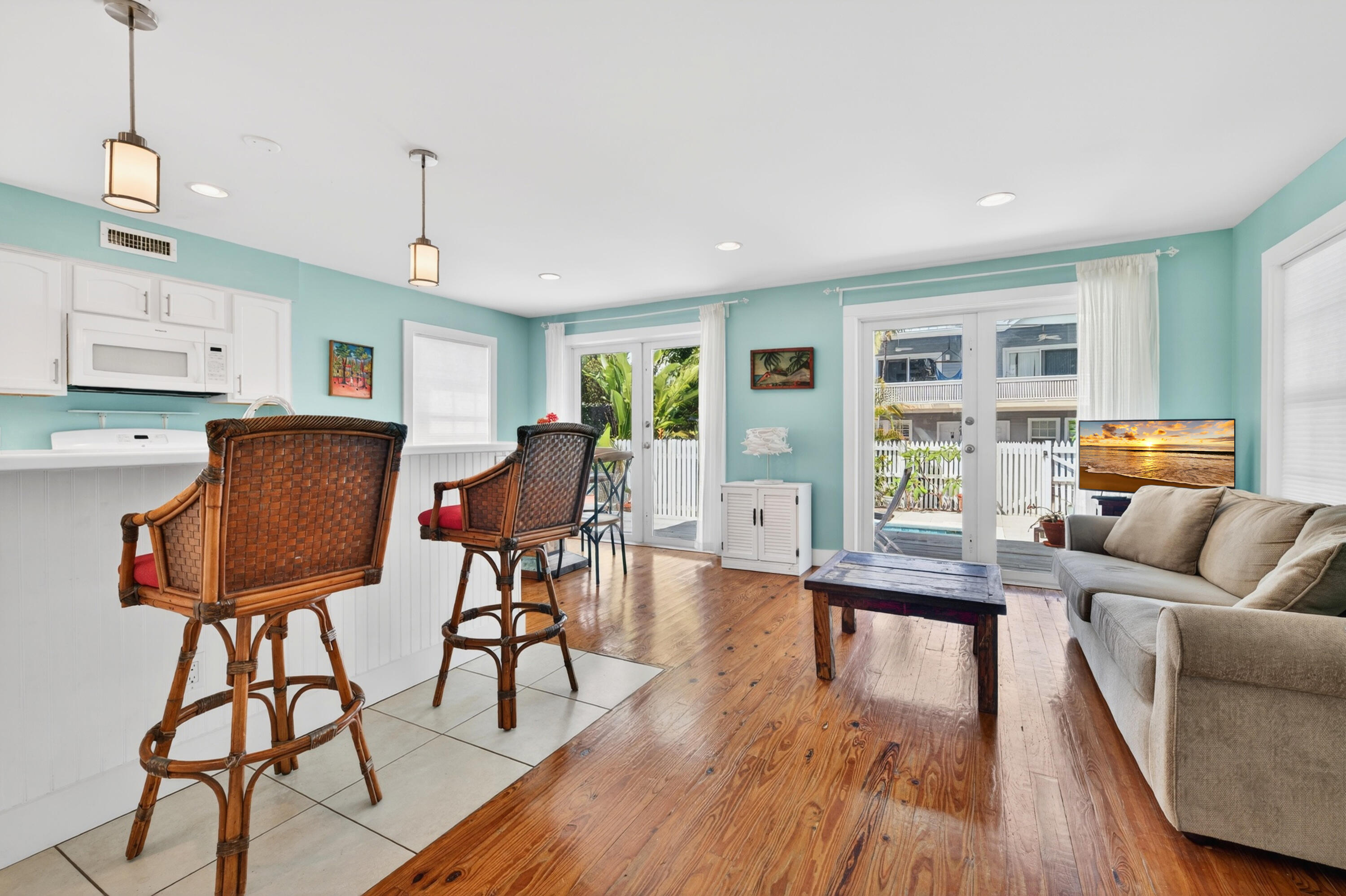 606 Grinnell Street Property Photo 7