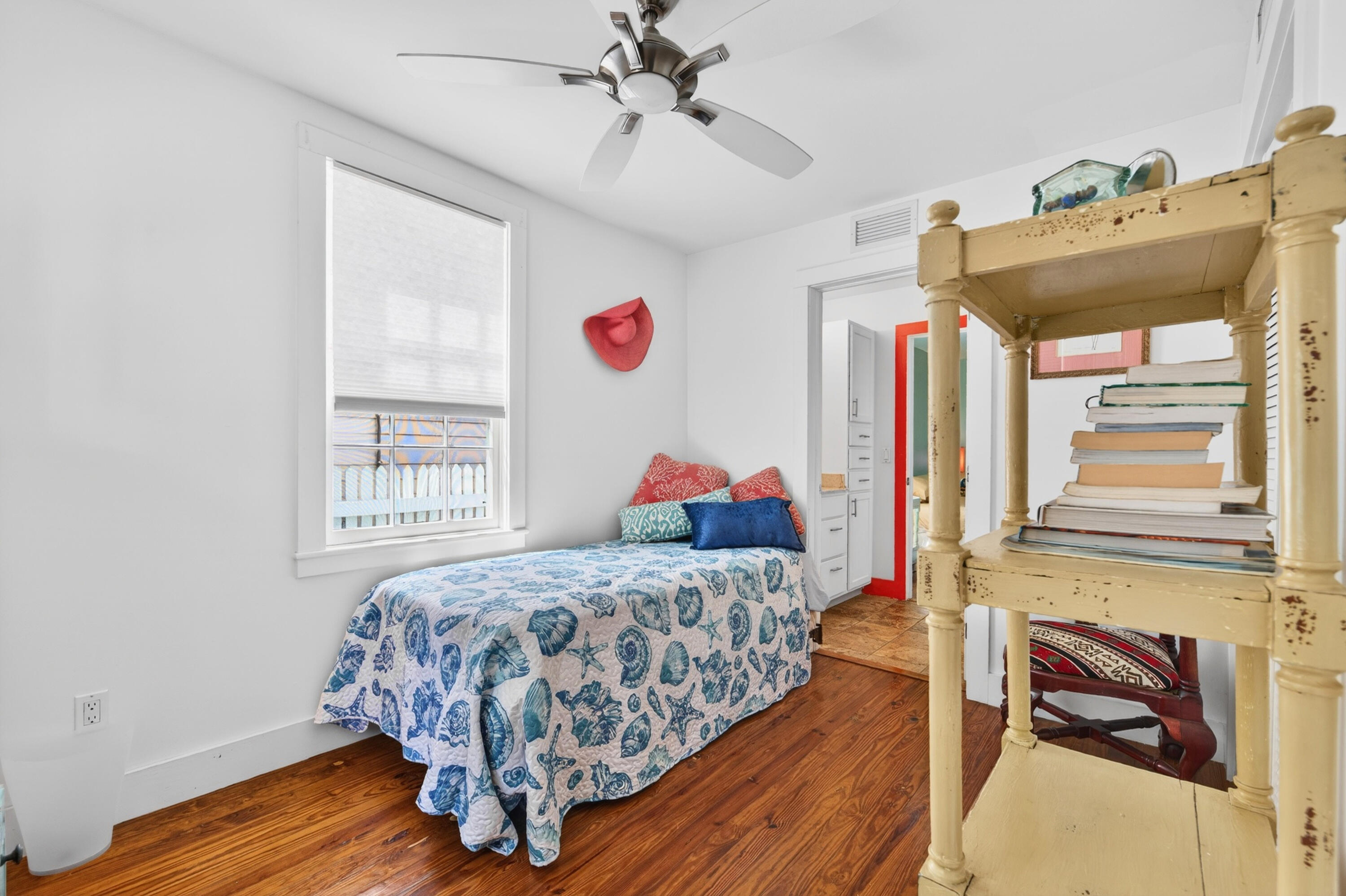 606 Grinnell Street Property Photo 13