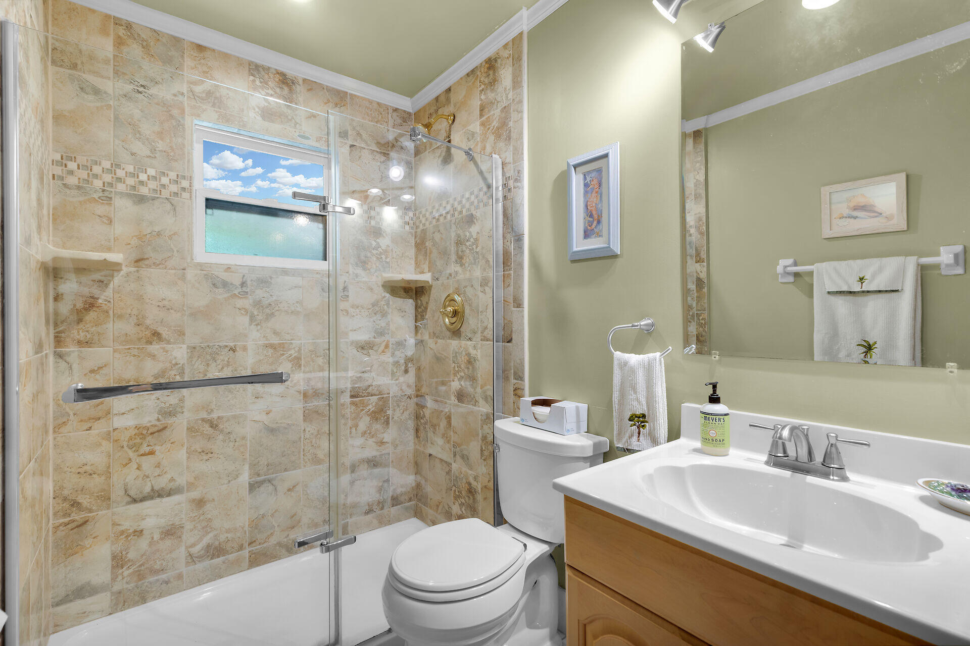 323 Bay View Avenue Property Photo 23