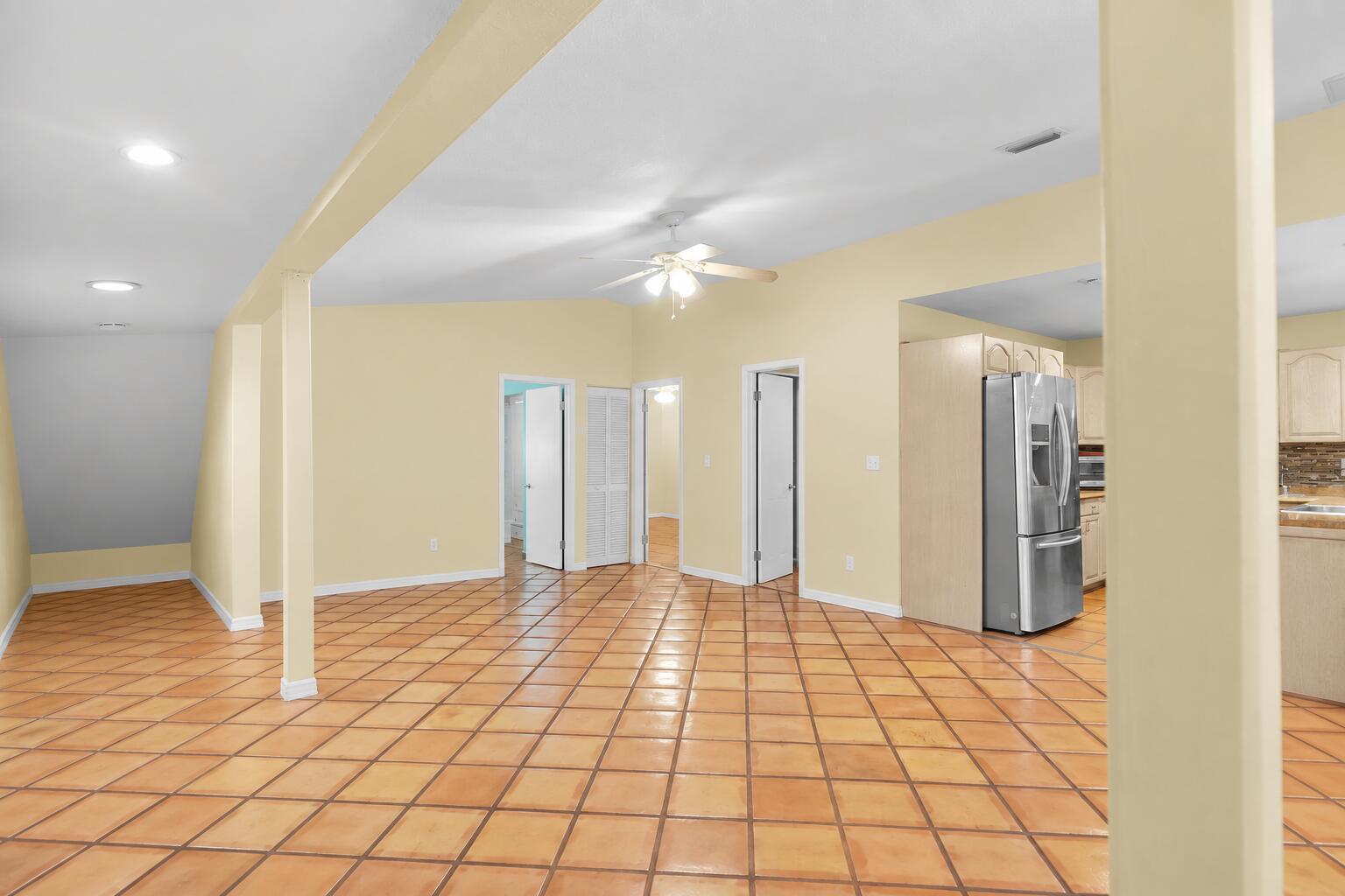 323 Bay View Avenue Property Photo 32