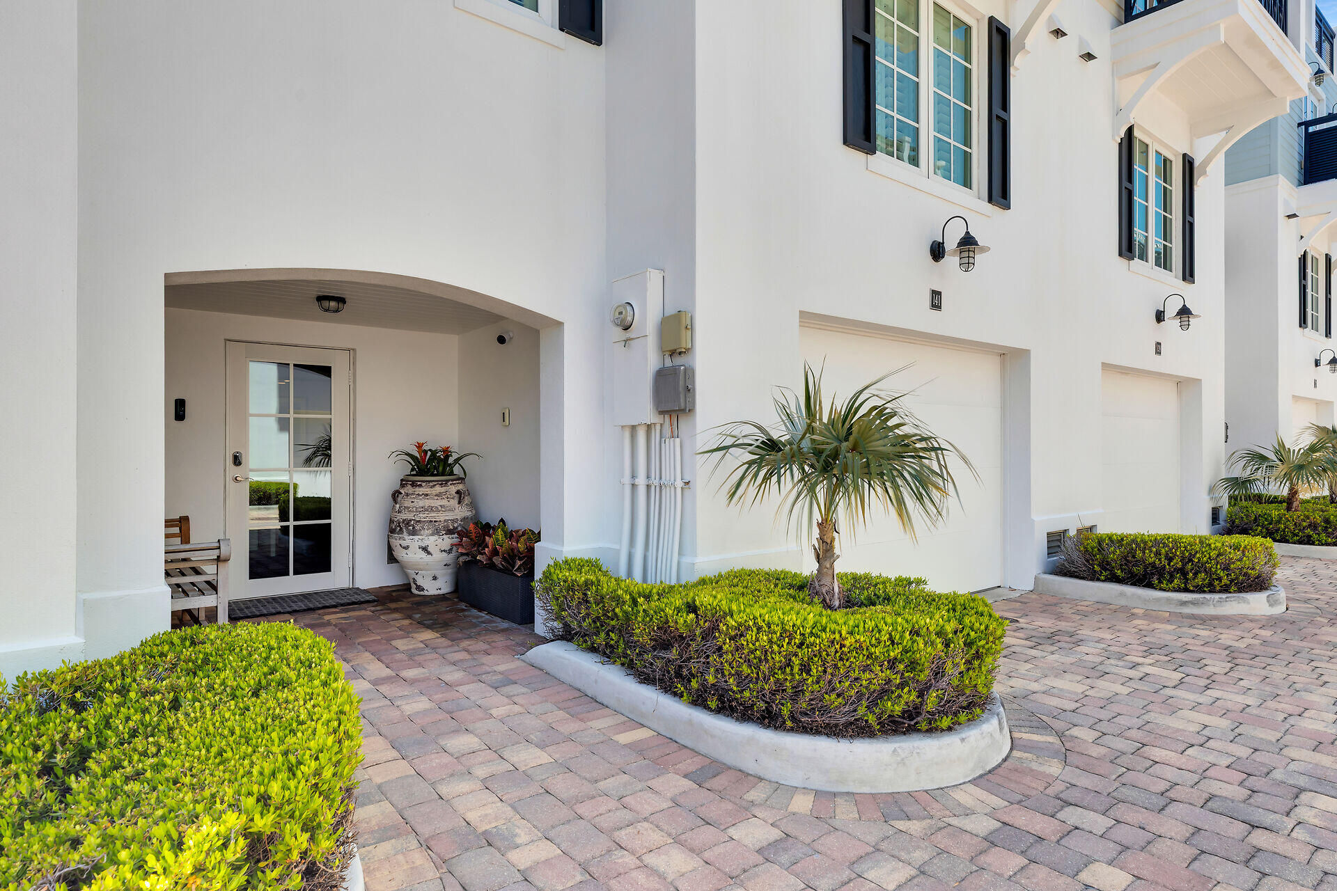 141 Simonton Street Property Photo 44