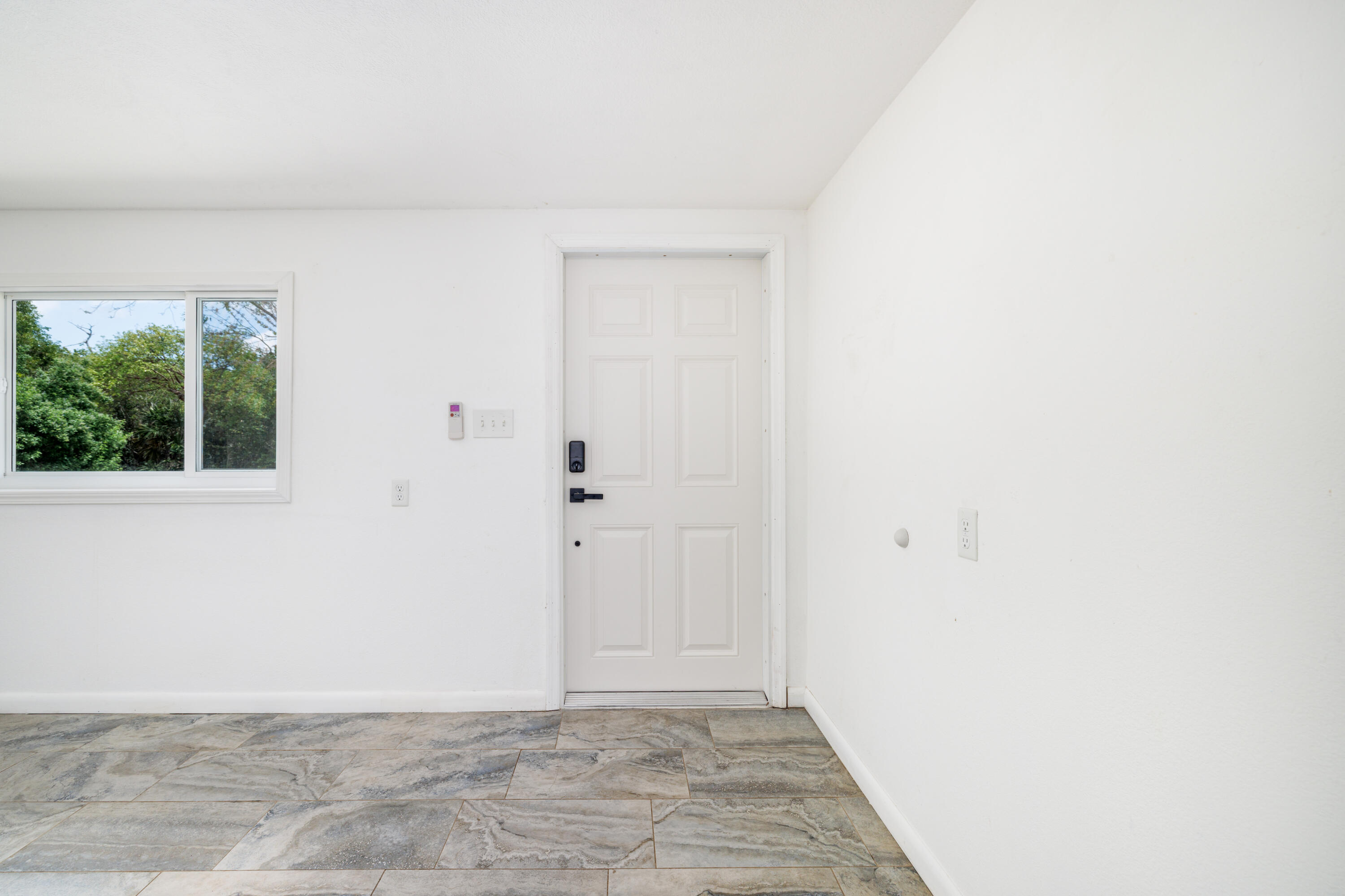 30372 Palm Drive Property Photo 8