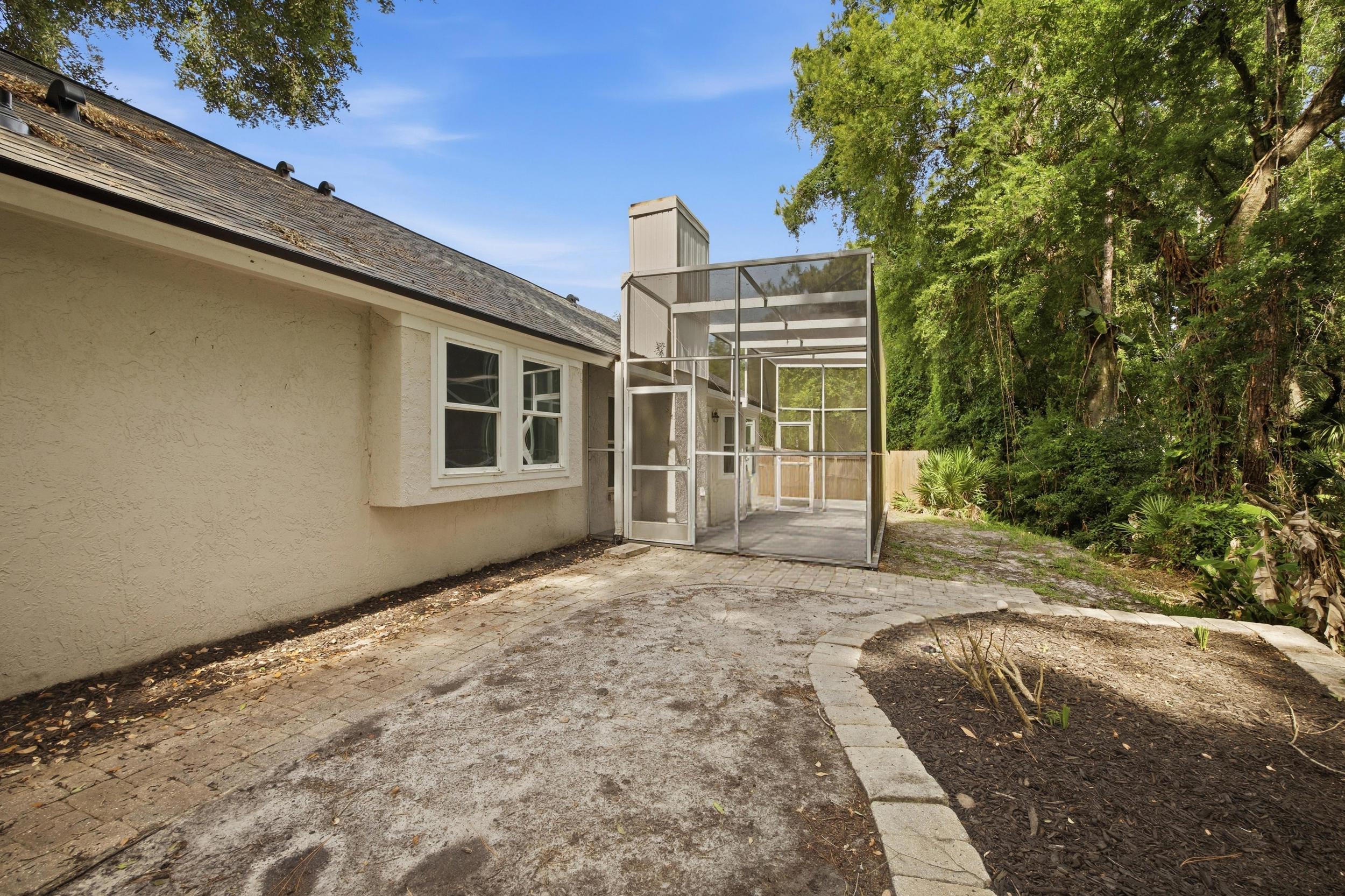 16107 Cadbury Court Property Photo 7