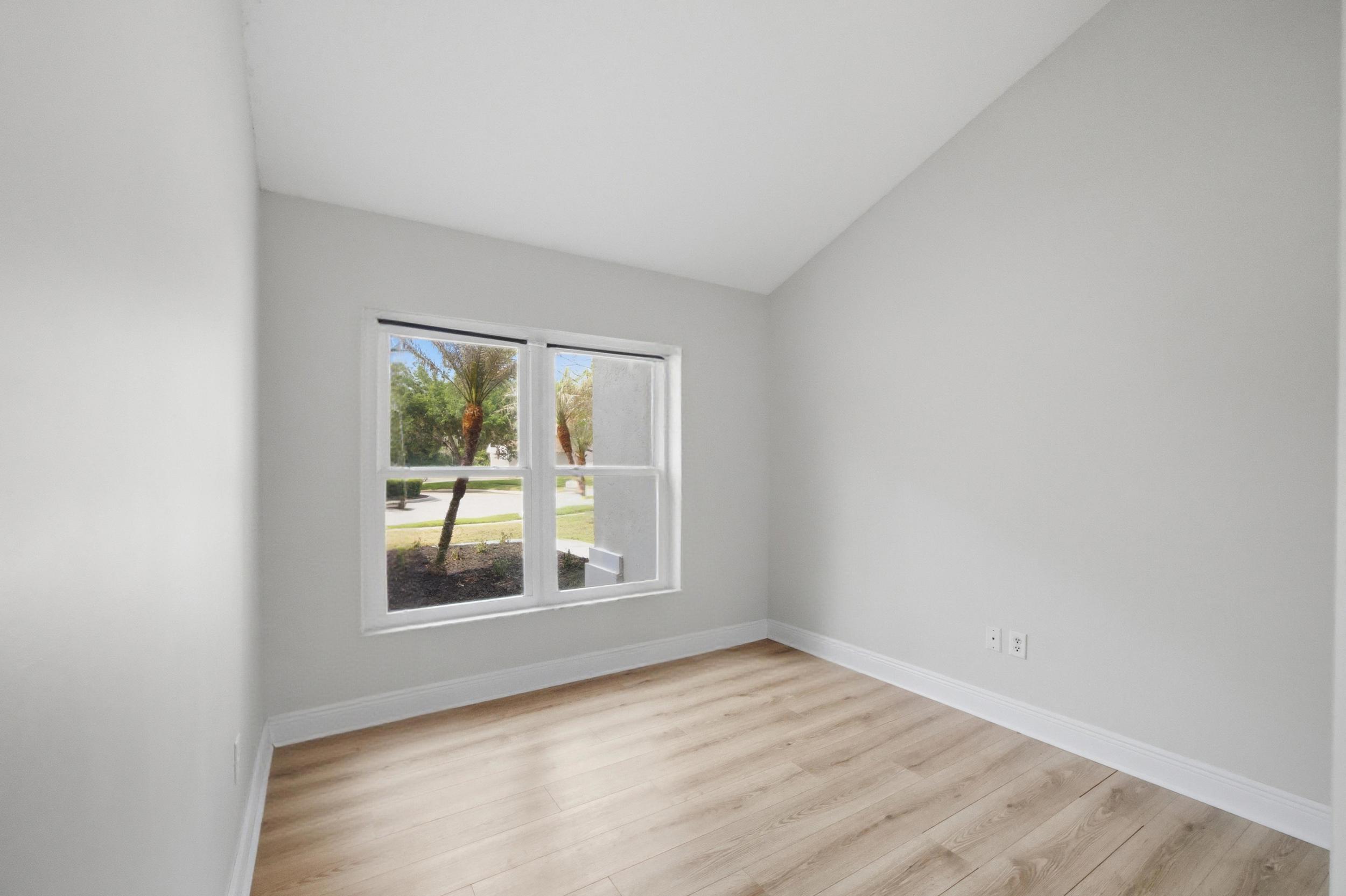 16107 Cadbury Court Property Photo 25