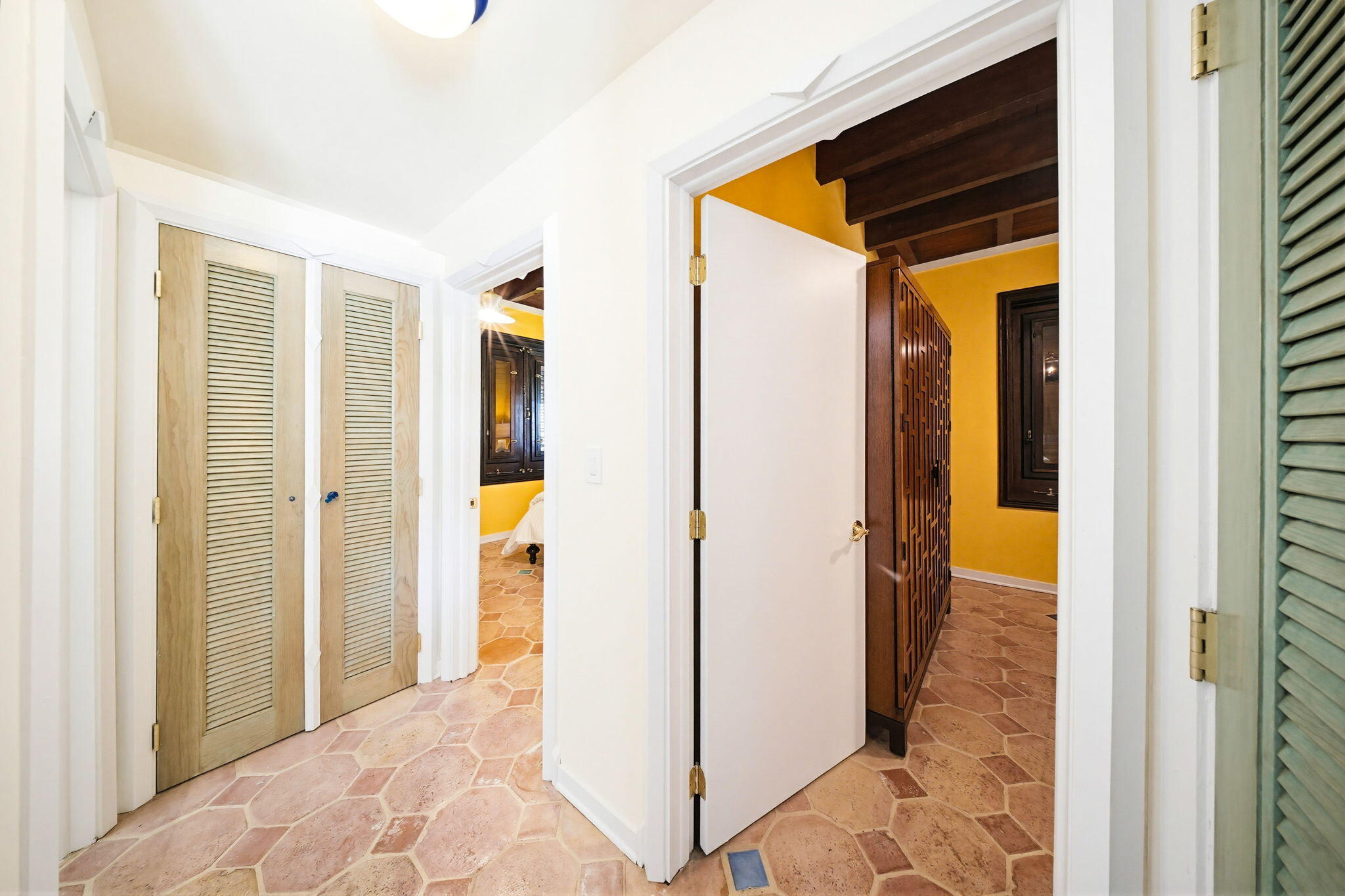 87 Cannon Royal Drive Property Photo 45