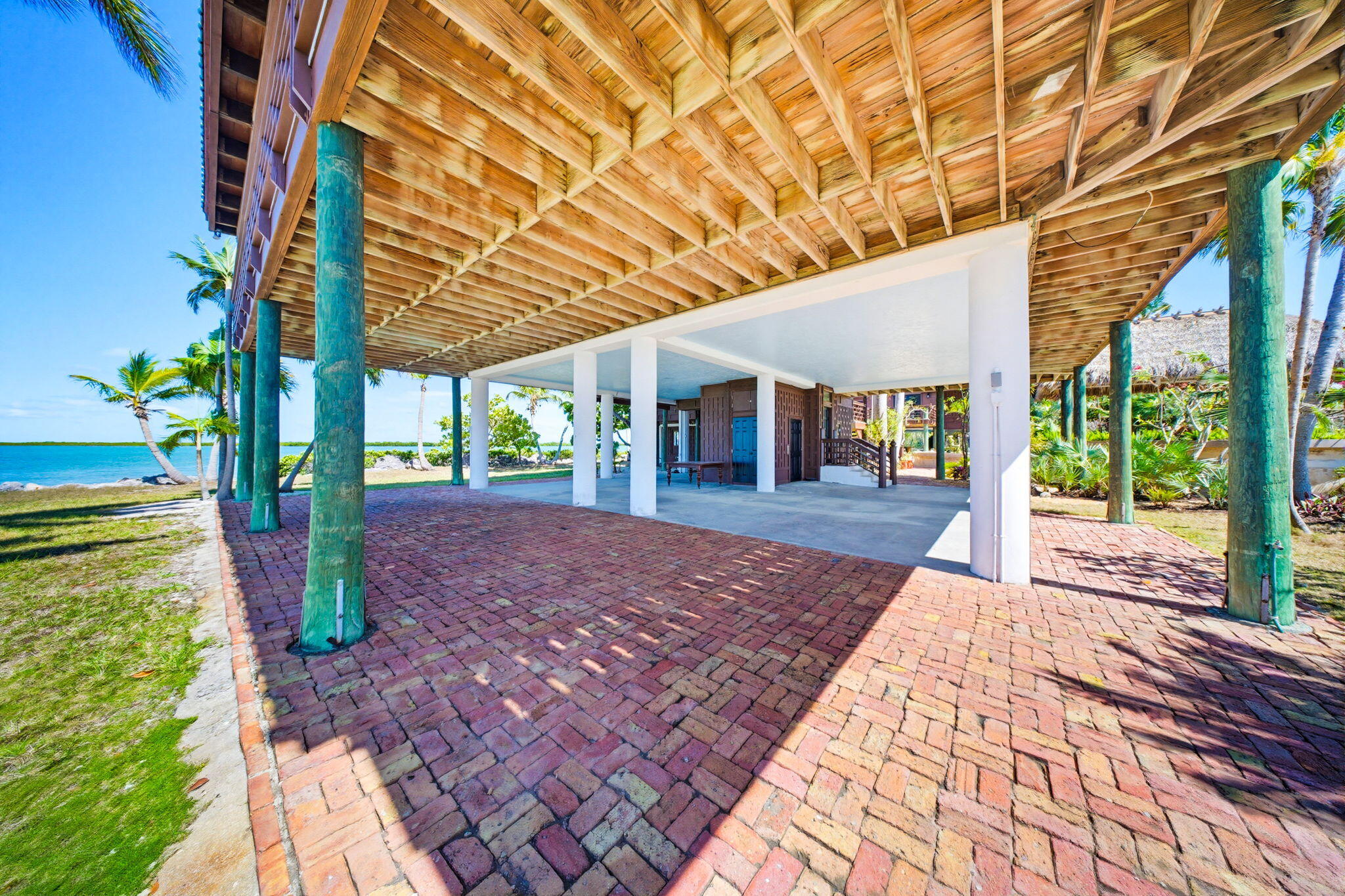 87 Cannon Royal Drive Property Photo 98