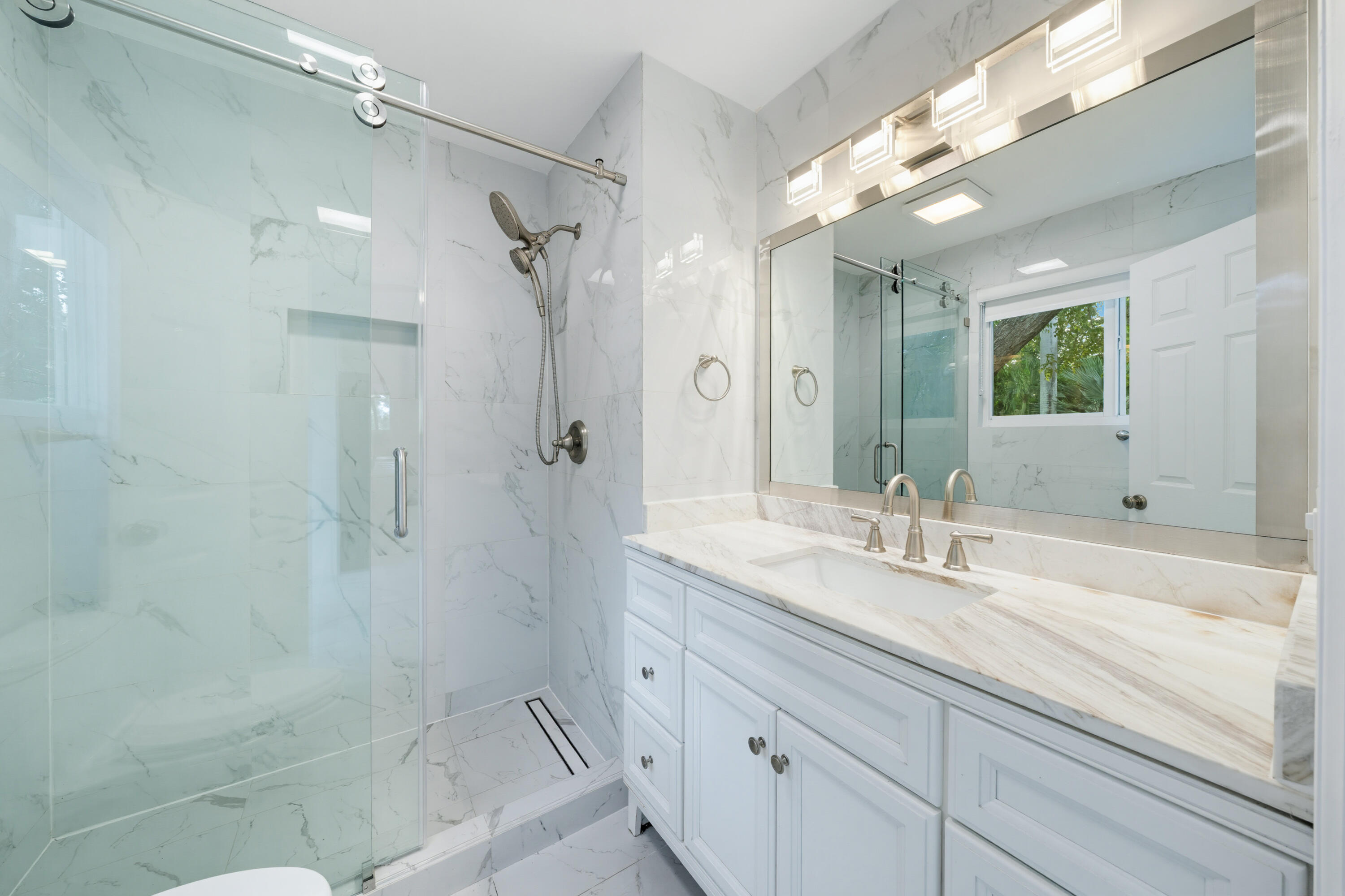 1409 Whalton Street Property Photo 39