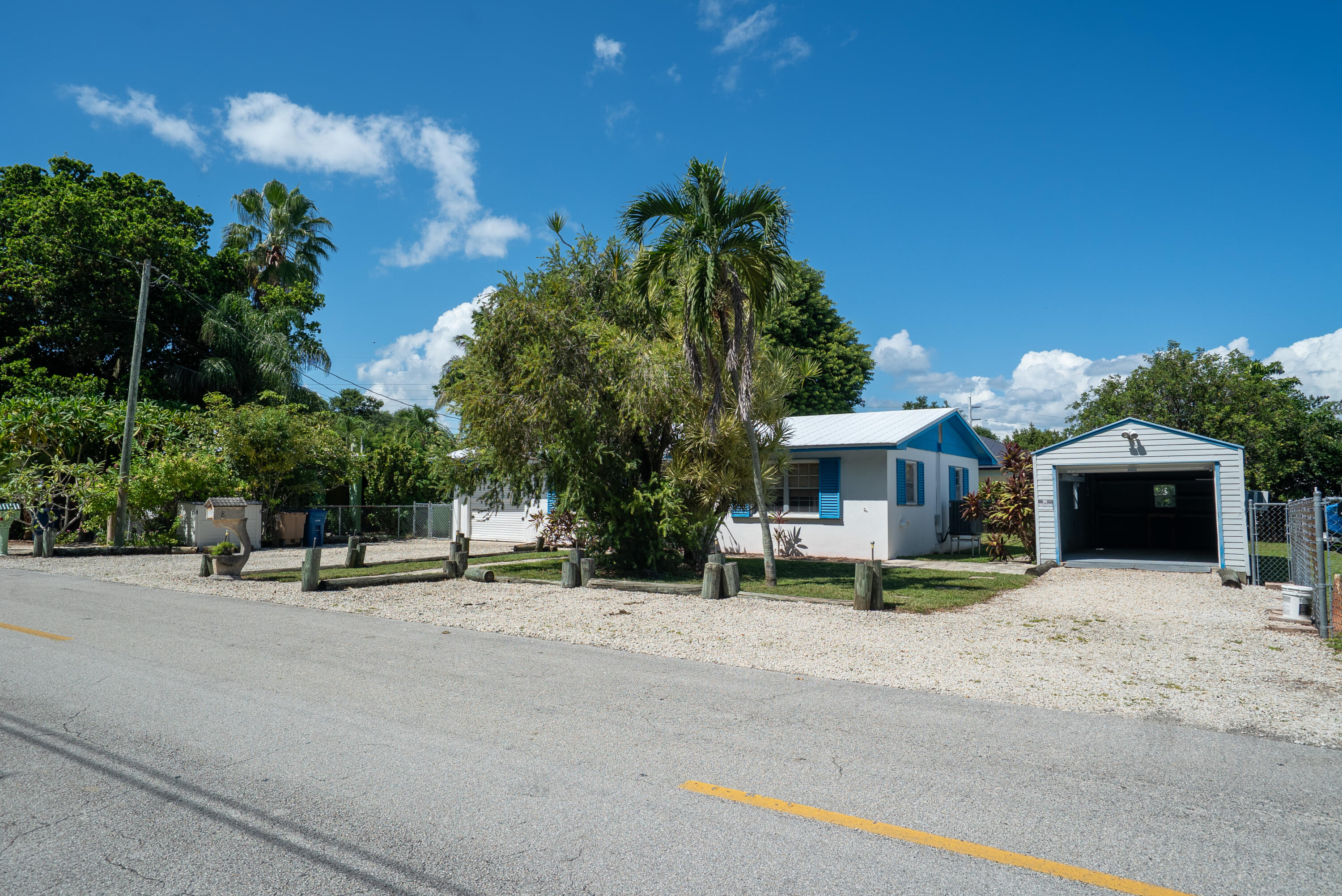 8 S Andros Road Property Photo 3