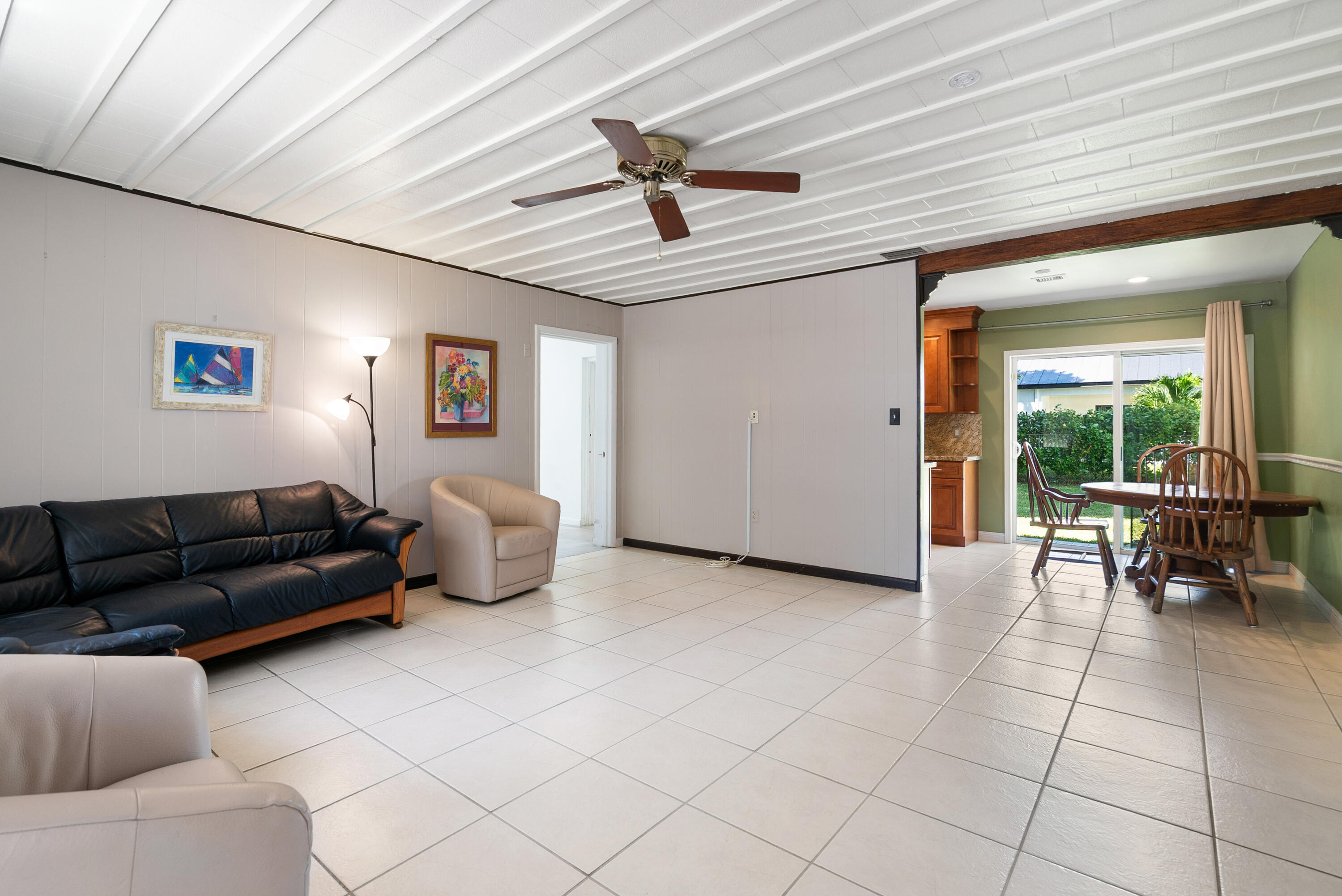8 S Andros Road Property Photo 7