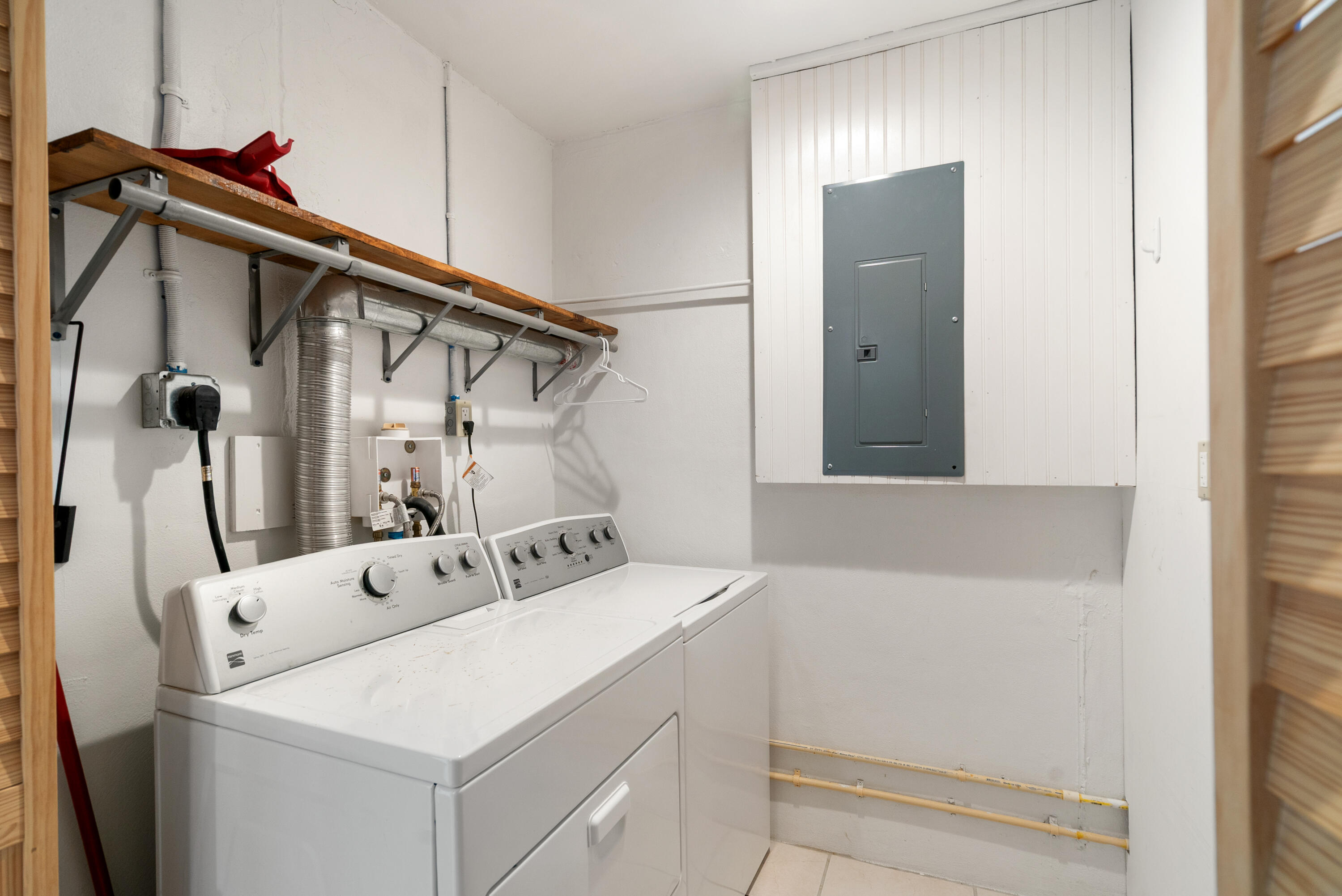 8 S Andros Road Property Photo 21