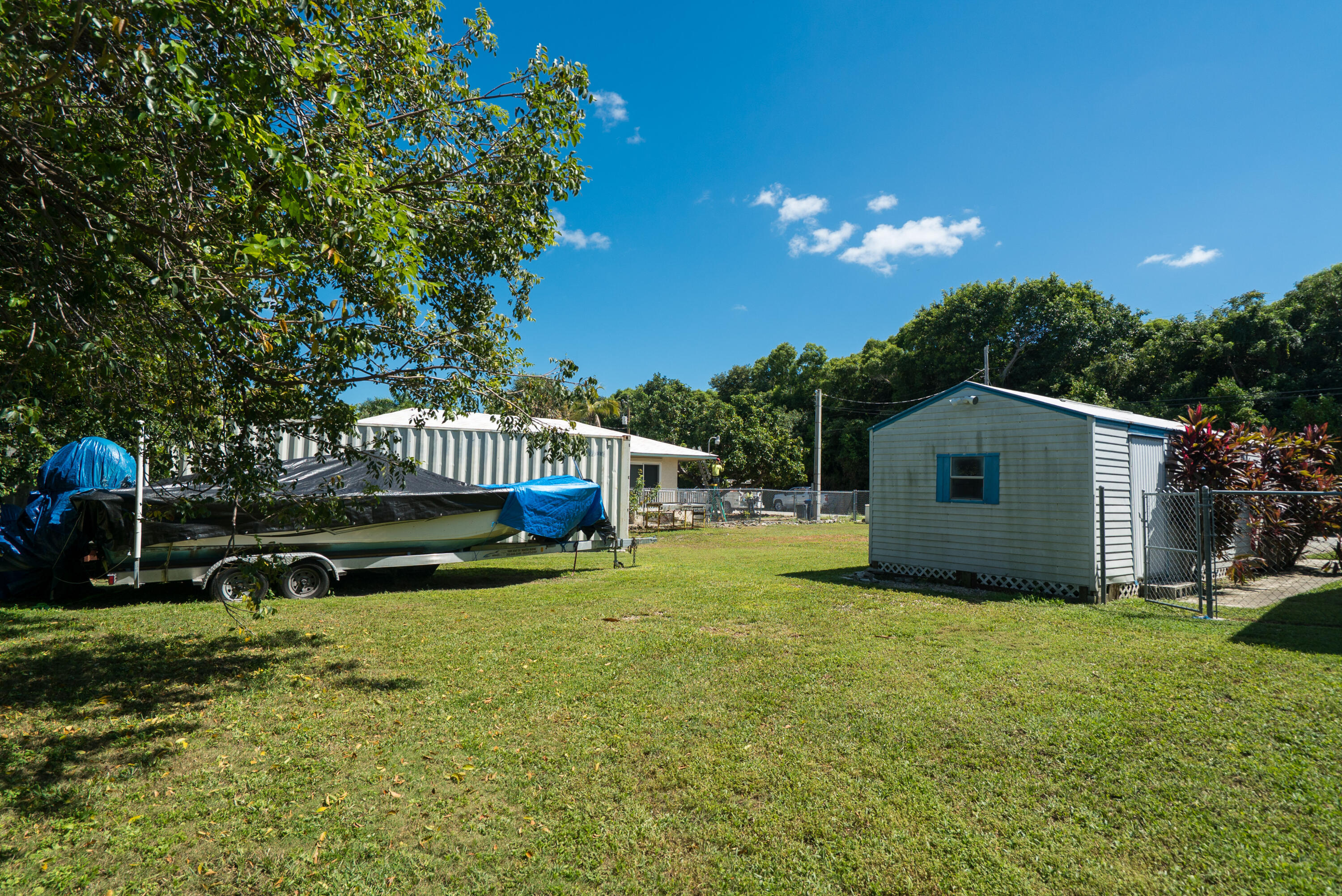 8 S Andros Road Property Photo 22