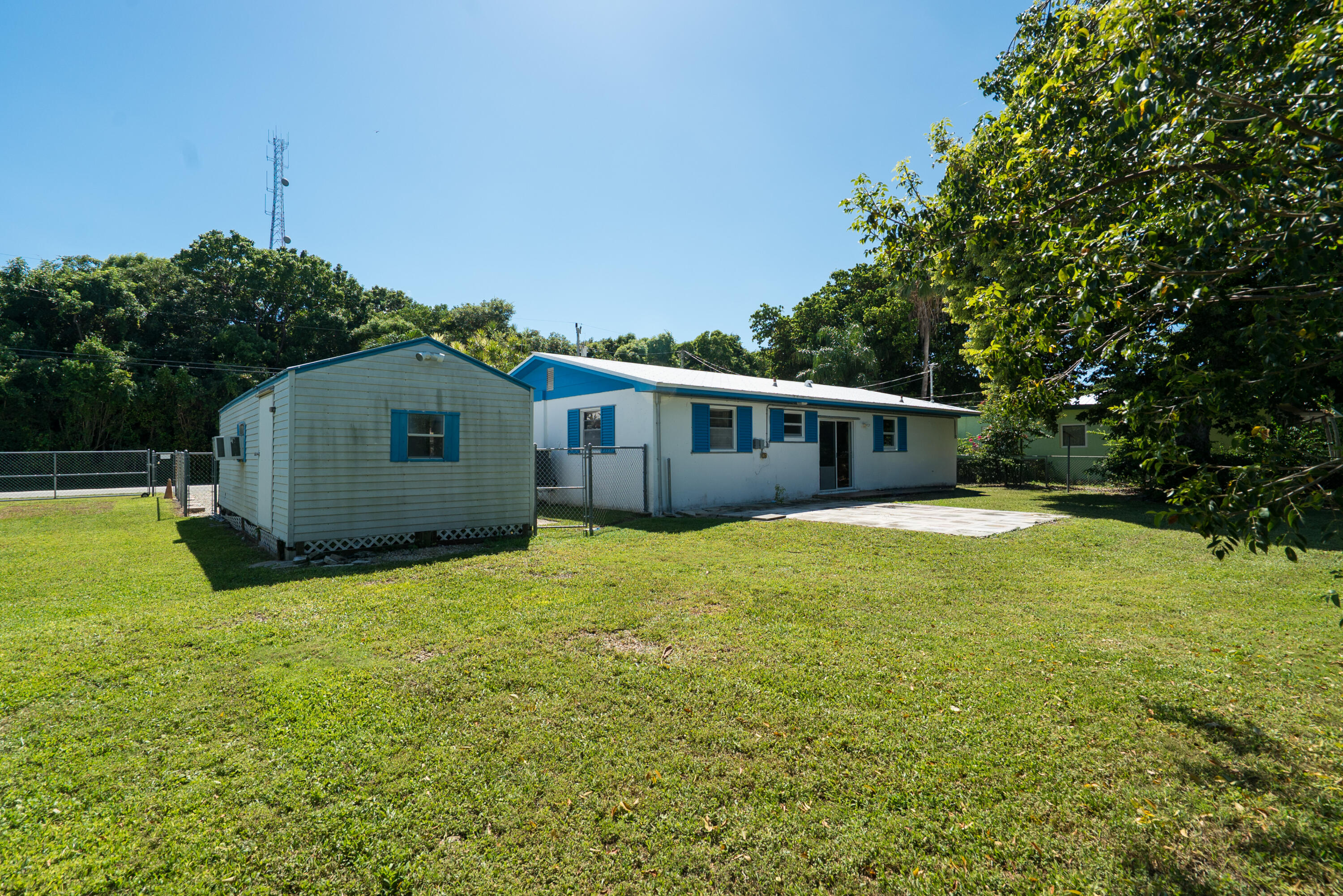 8 S Andros Road Property Photo 23