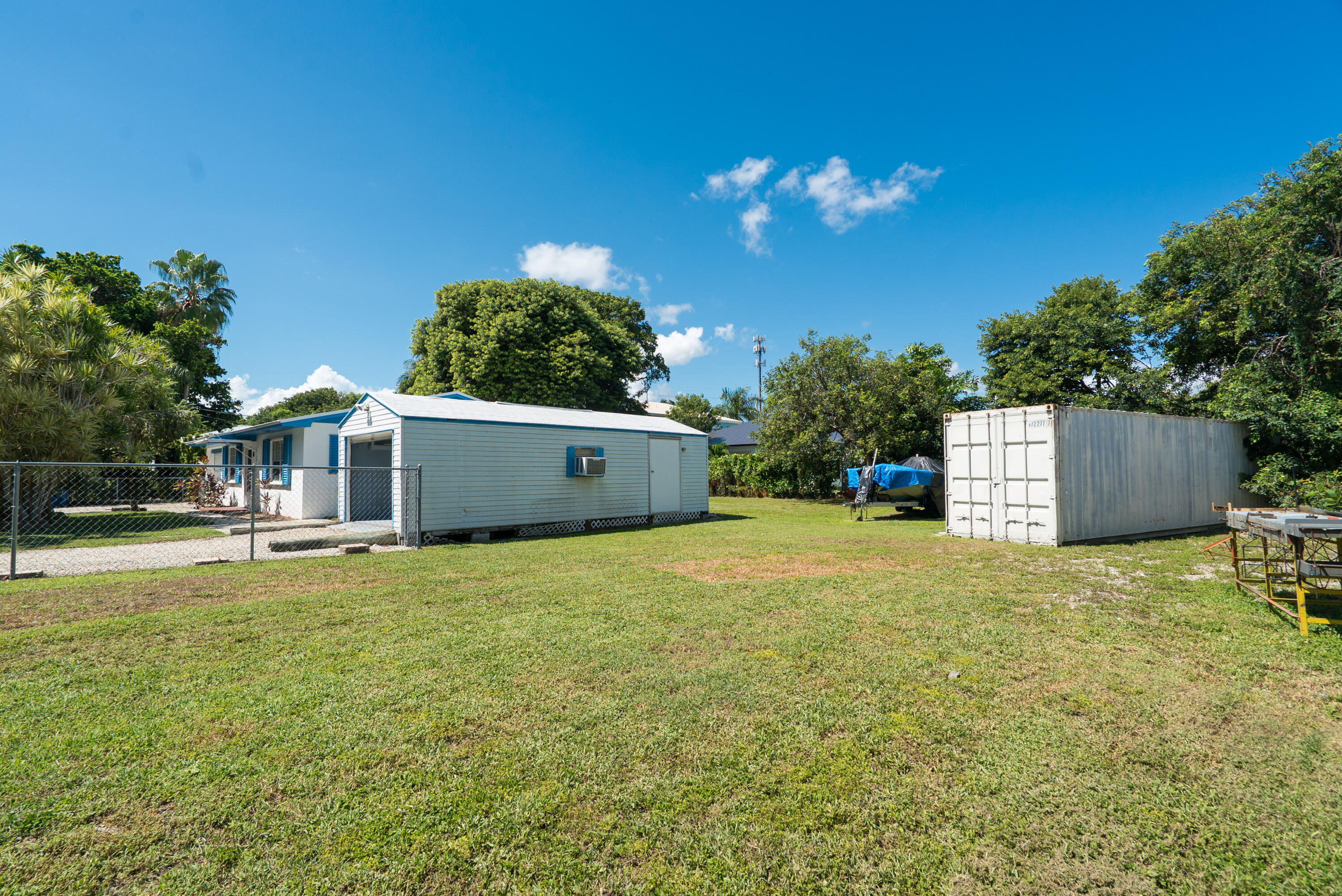 8 S Andros Road Property Photo 24