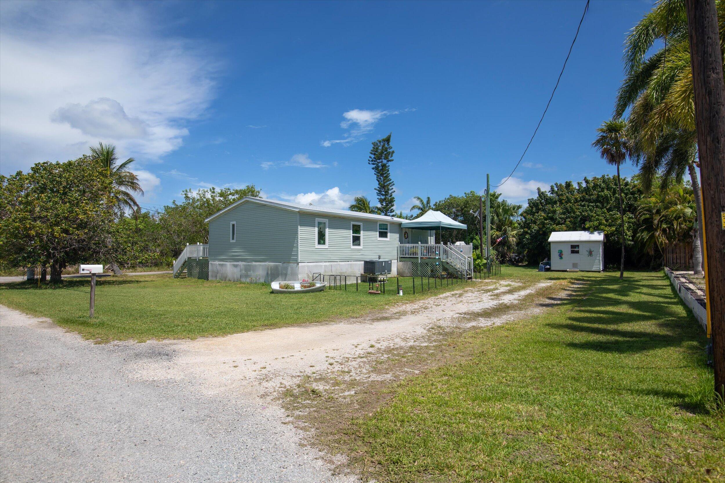 29757 Henry Lane Property Photo 5