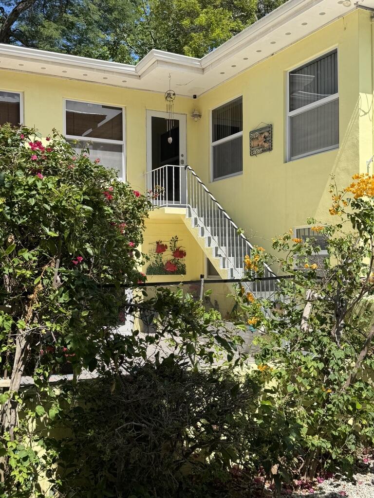 140 S Bay Harbor Drive Property Photo 4