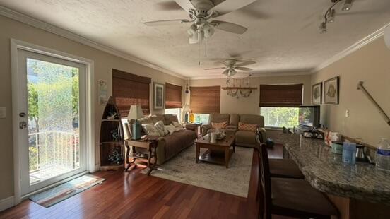 140 S Bay Harbor Drive Property Photo 12