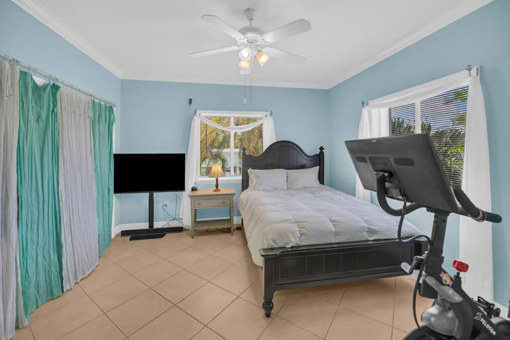 316 Woods Avenue Property Photo 20
