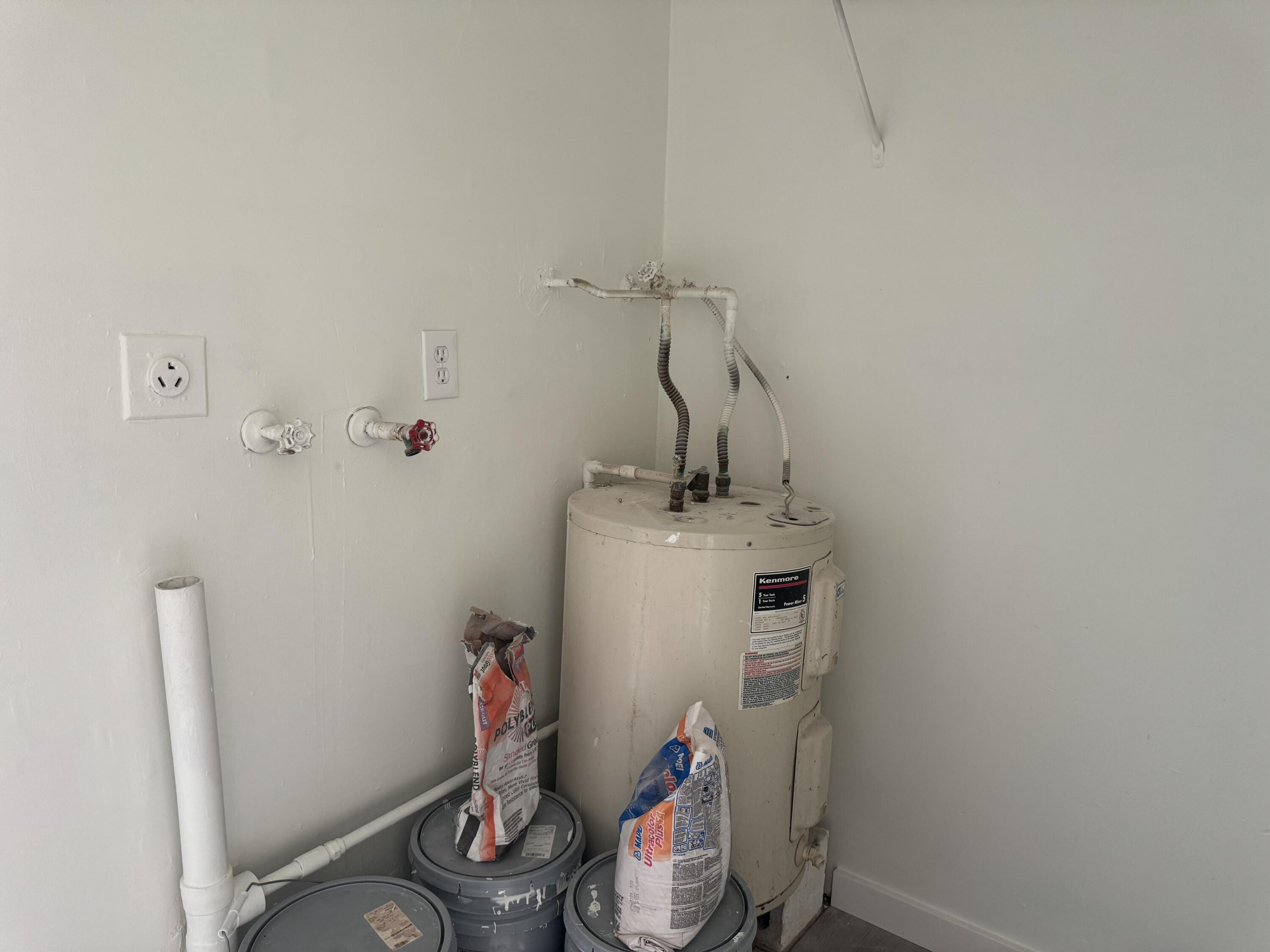 220 W Indies Road Property Photo 9