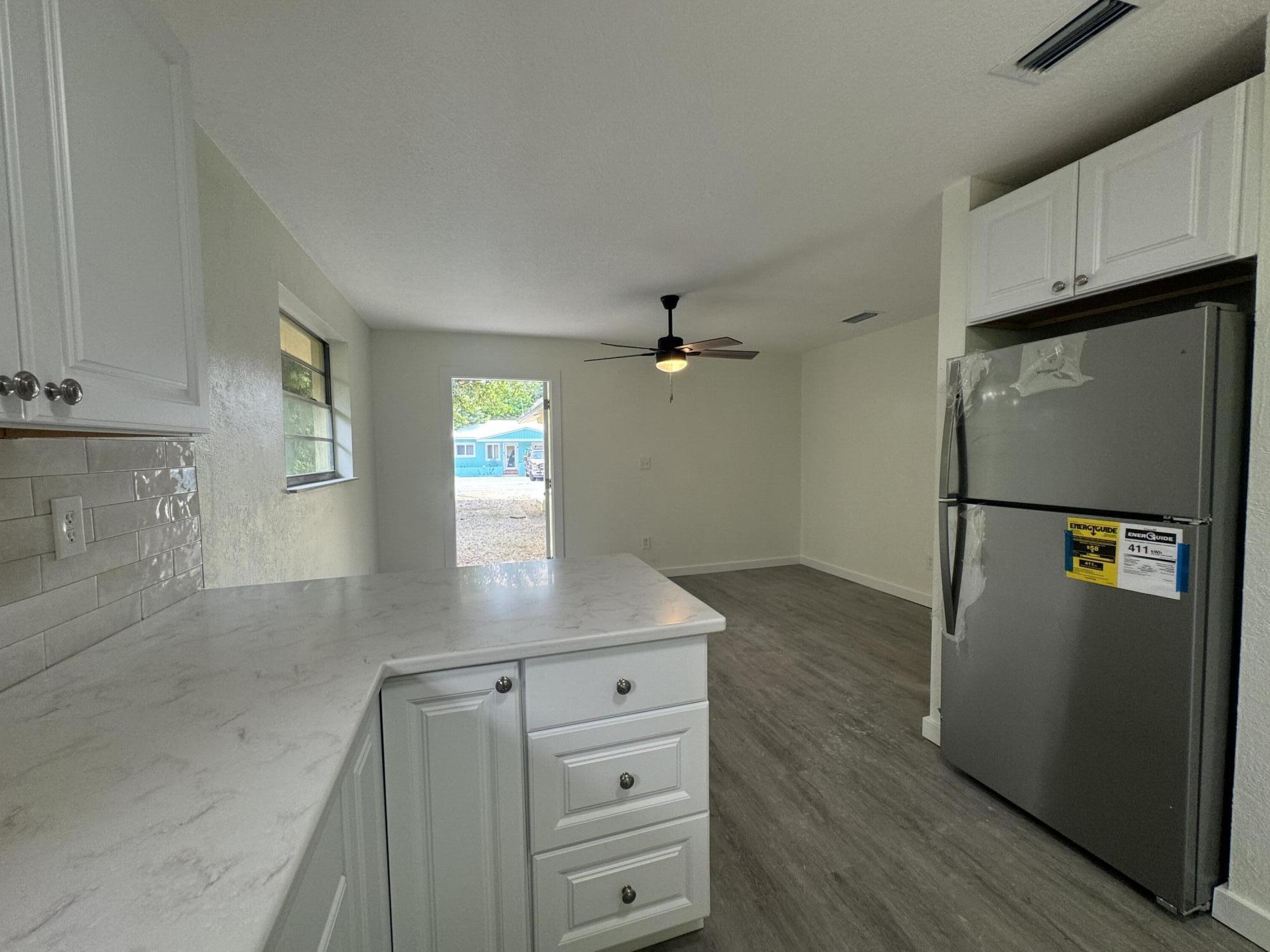 220 W Indies Road Property Photo 12