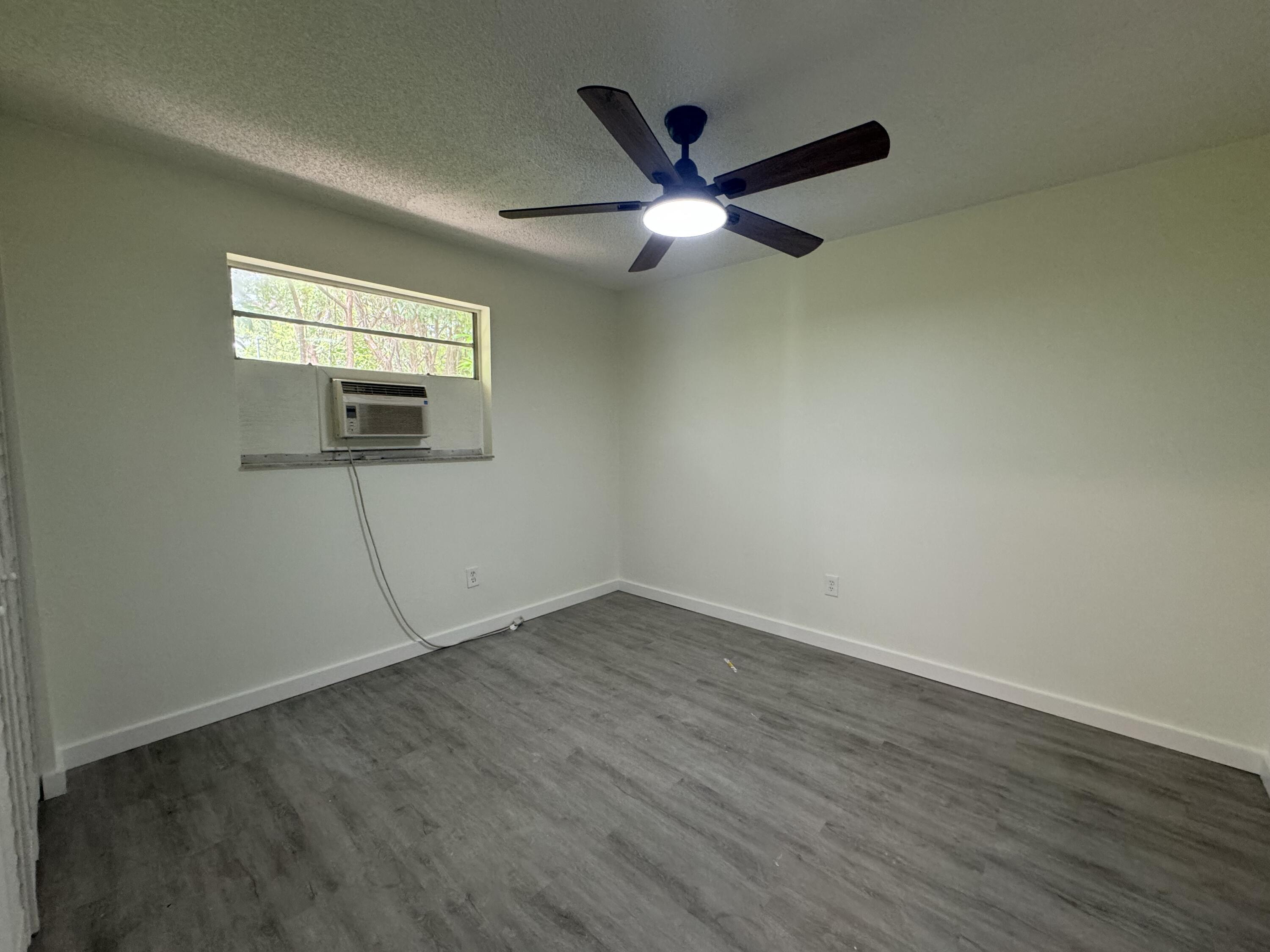 220 W Indies Road Property Photo 20