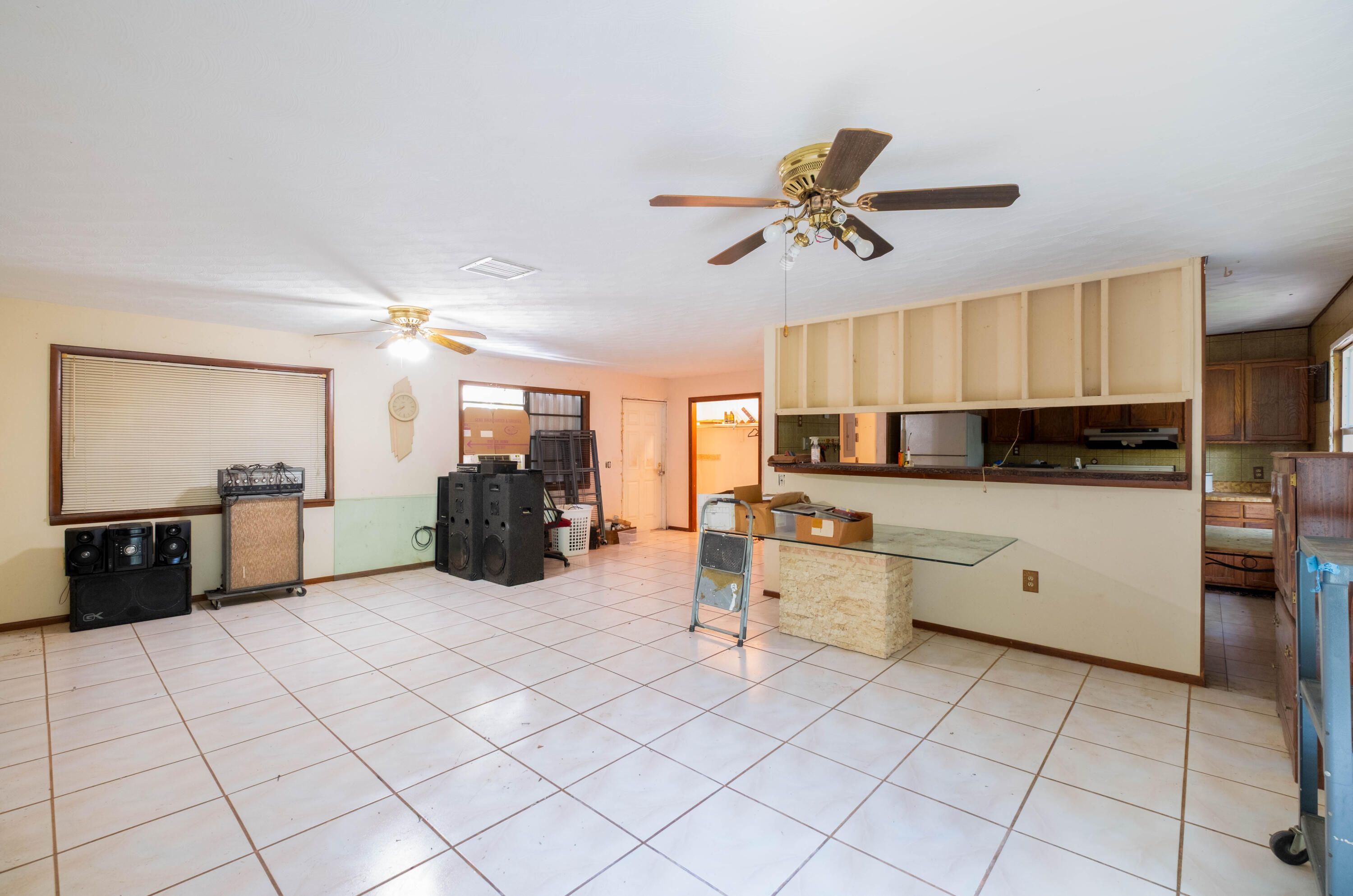 156 Monroe Drive Property Photo 7