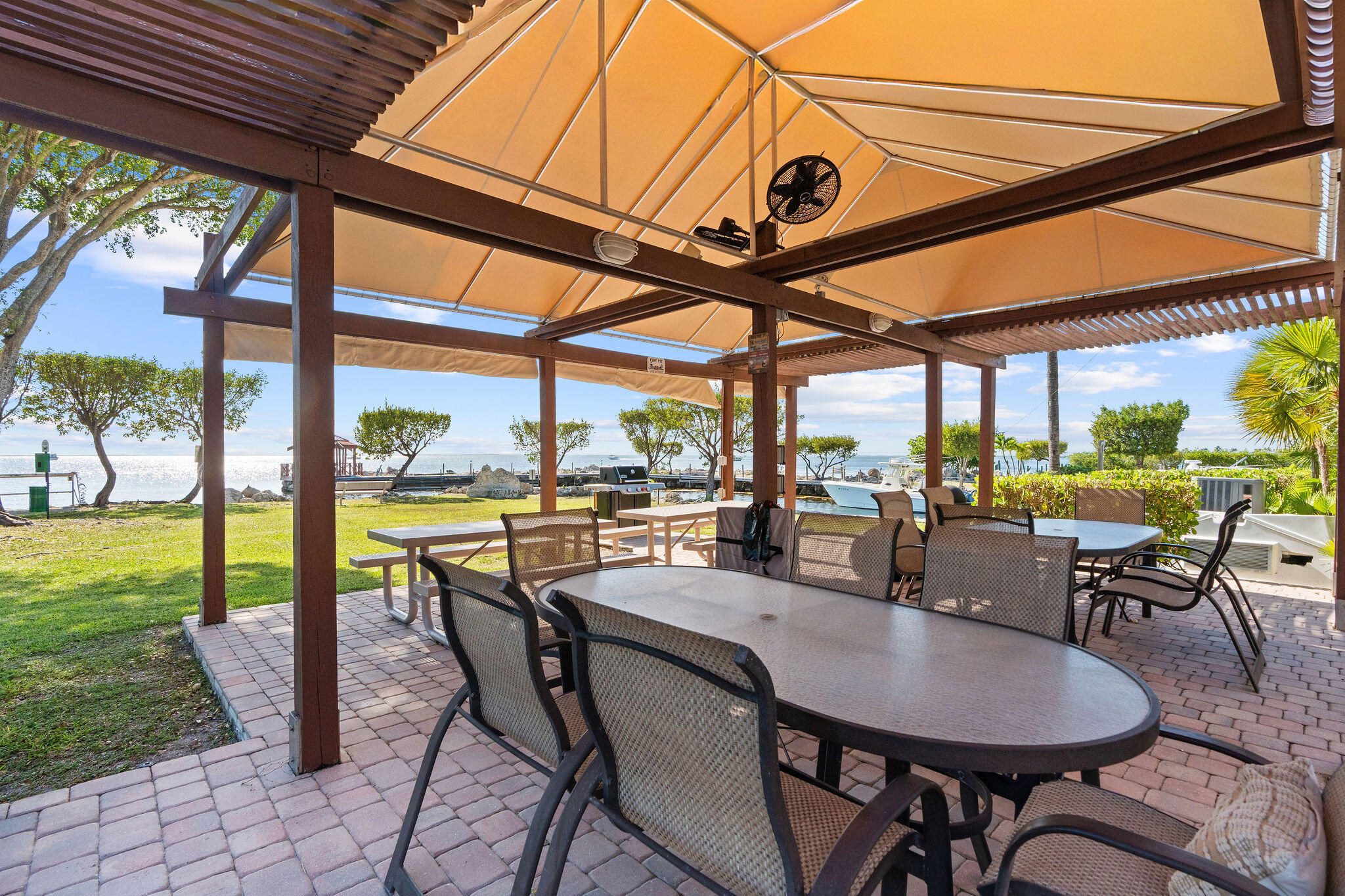 104500 Overseas Highway B102 Property Photo 45