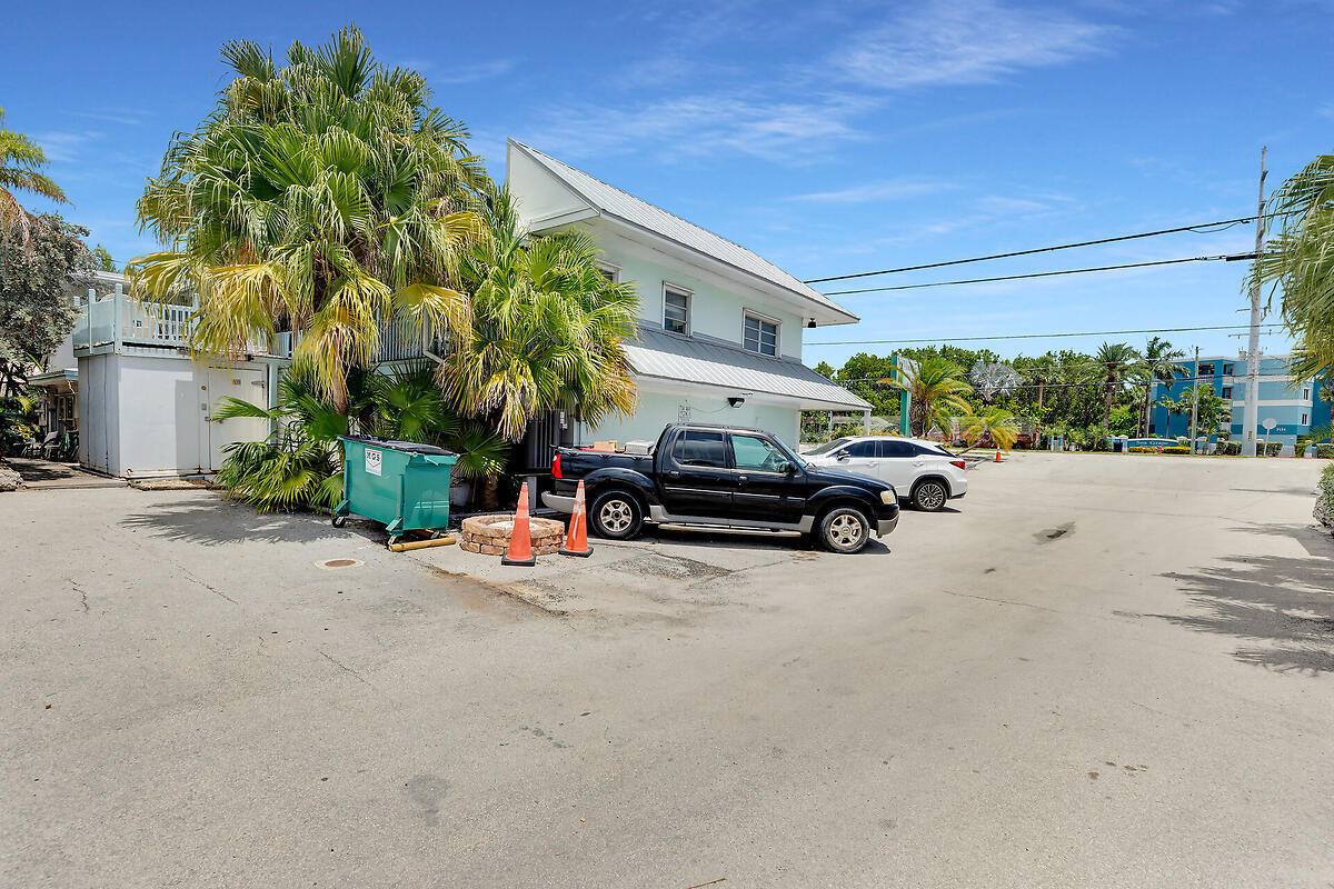 7070 Overseas Highway Property Photo 10